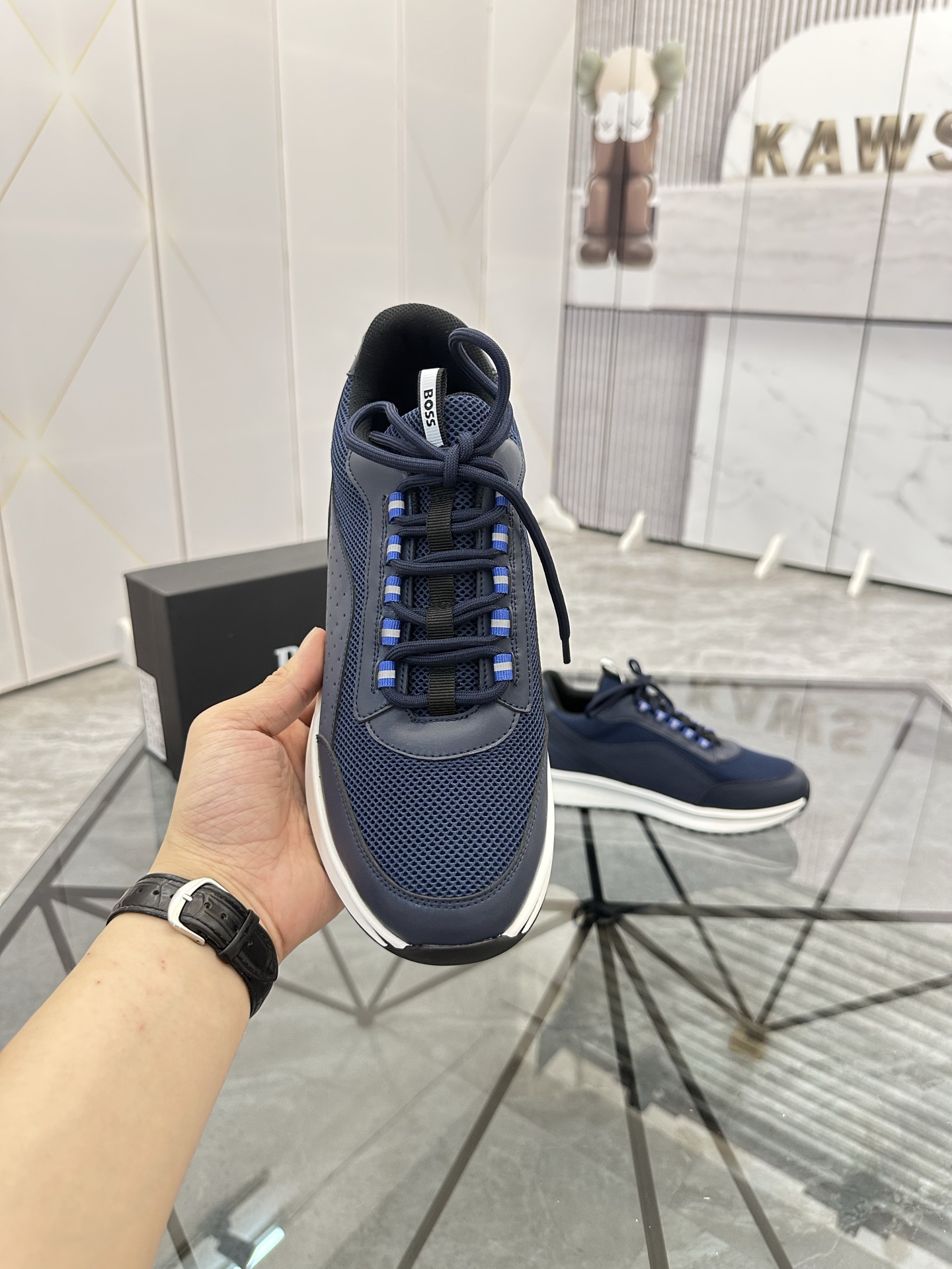 Precio de venta: P180 Marca: Boss* "BOSS*" lowtop casual shoes Talla: 39-45 (se puede personalizar h