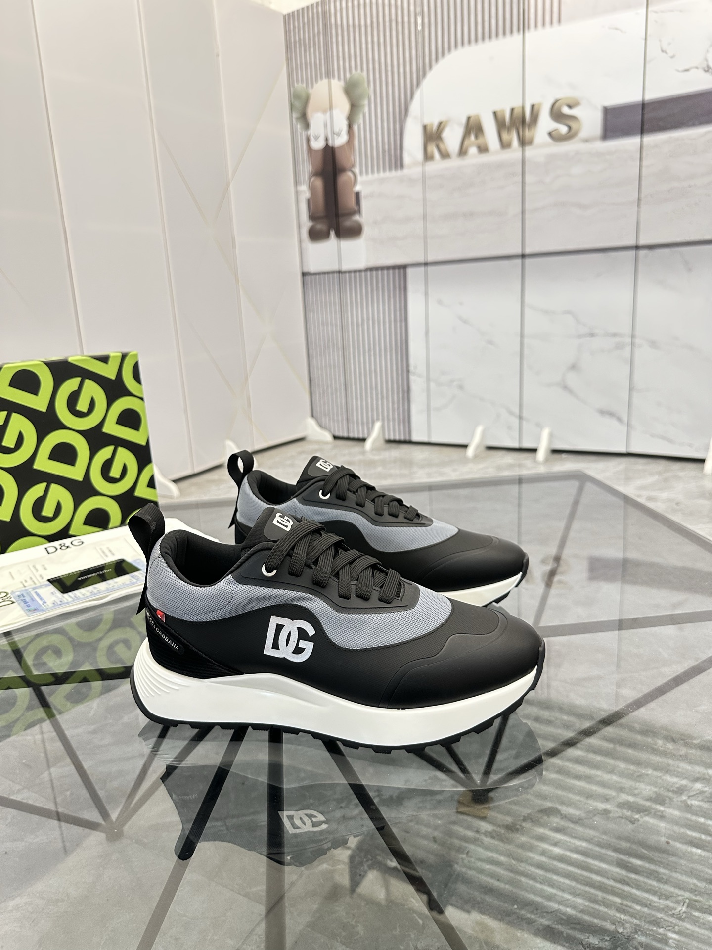 Precio de venta: P230 Marca comercial: DG* "Dolce & Gabbana*" Low-top Casual Shoes Talla: 38-44(se p