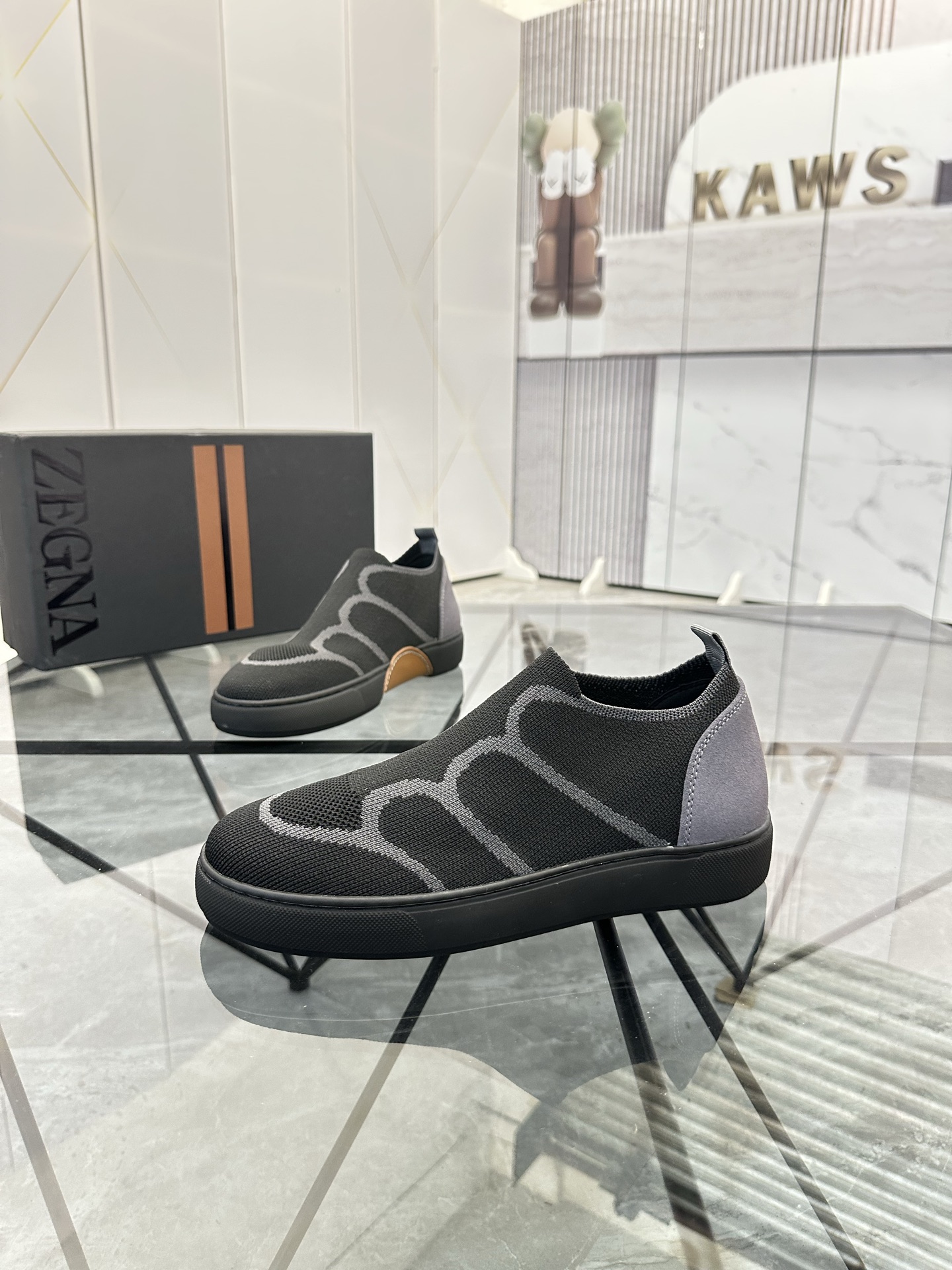 NO:356916,Price: High-end quality Product trademark Zegan*