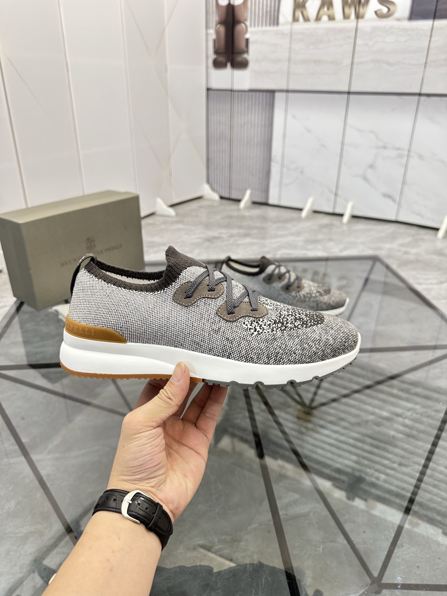 Precio de venta: P170 Marca: Brunello Cucinelli* "BC*" Low-top Casual Shoes Talla: 38-44(se puede pe