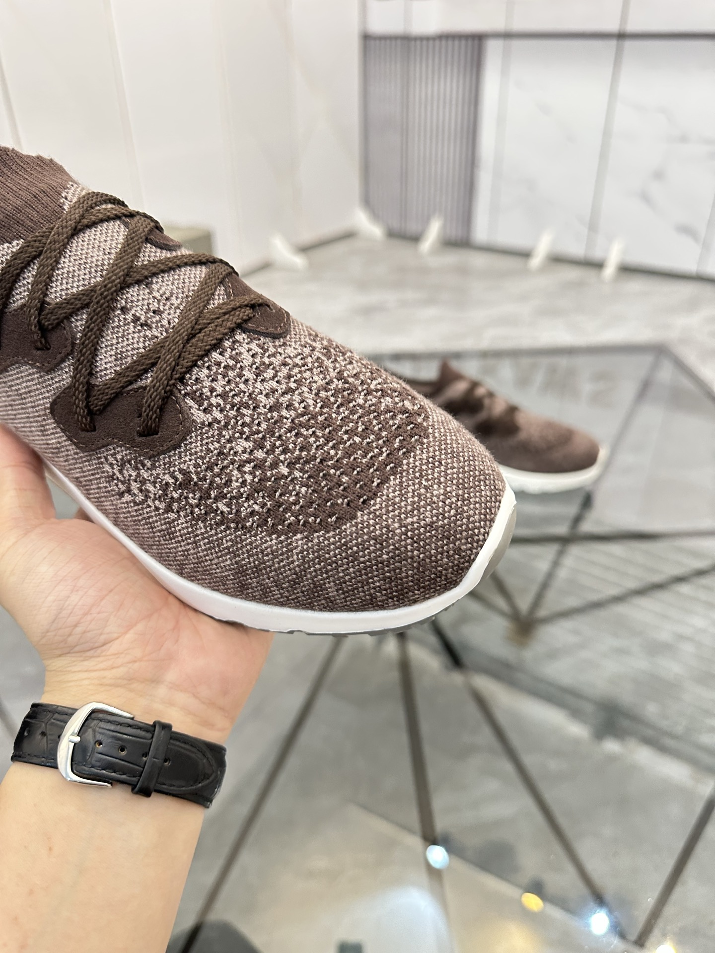 Precio de venta: P170 Marca: Brunello Cucinelli* "BC*" Low-top Casual Shoes Talla: 38-44(se puede pe
