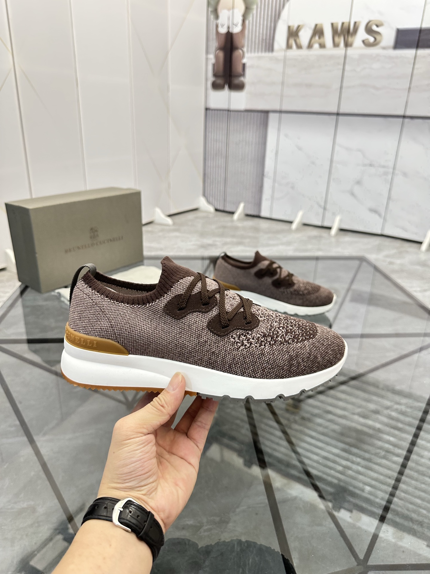 Precio de venta: P170 Marca: Brunello Cucinelli* "BC*" Low-top Casual Shoes Talla: 38-44(se puede pe