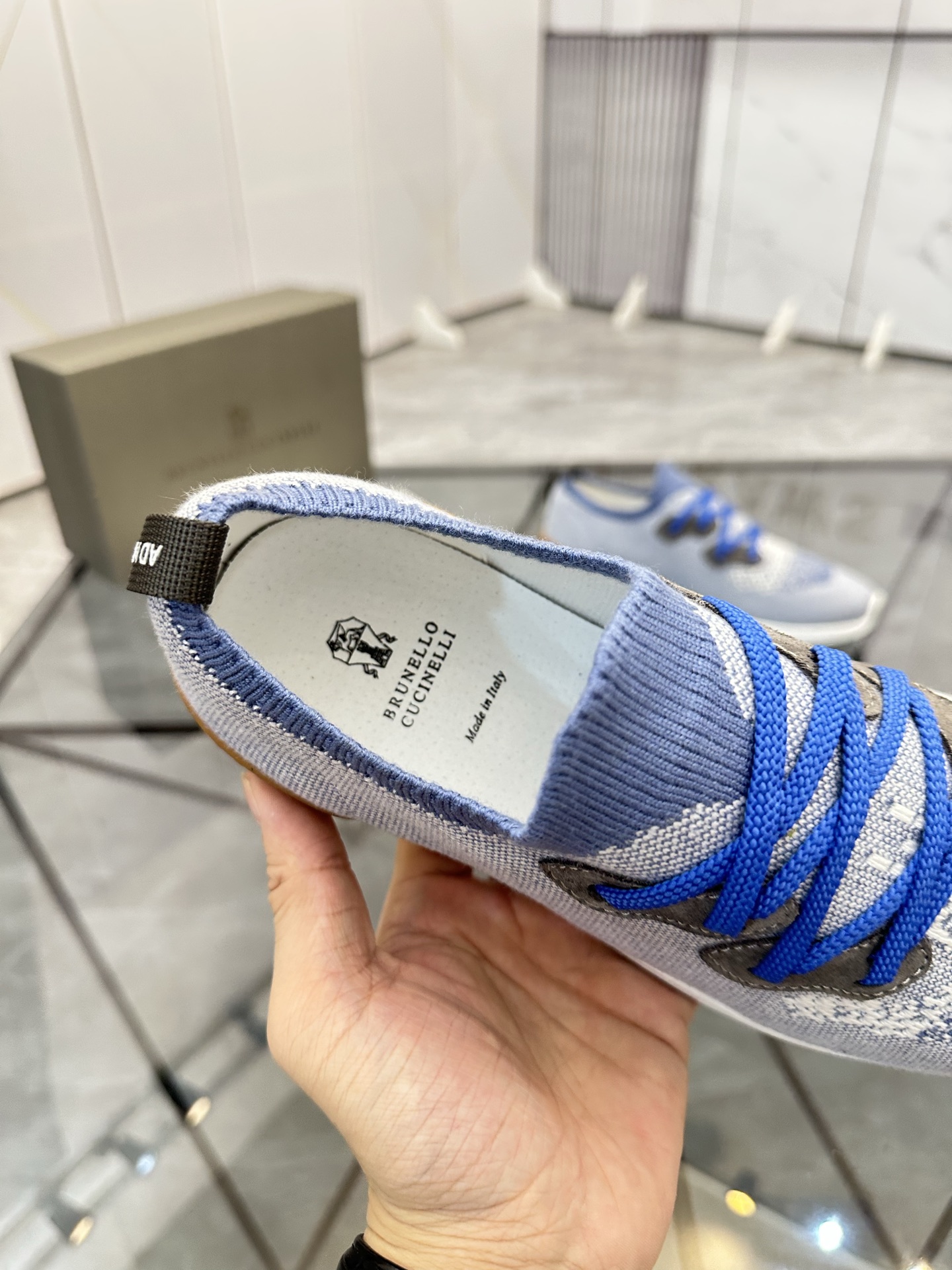 Precio de venta: P170 Marca: Brunello Cucinelli* "BC*" Low-top Casual Shoes Talla: 38-44(se puede pe