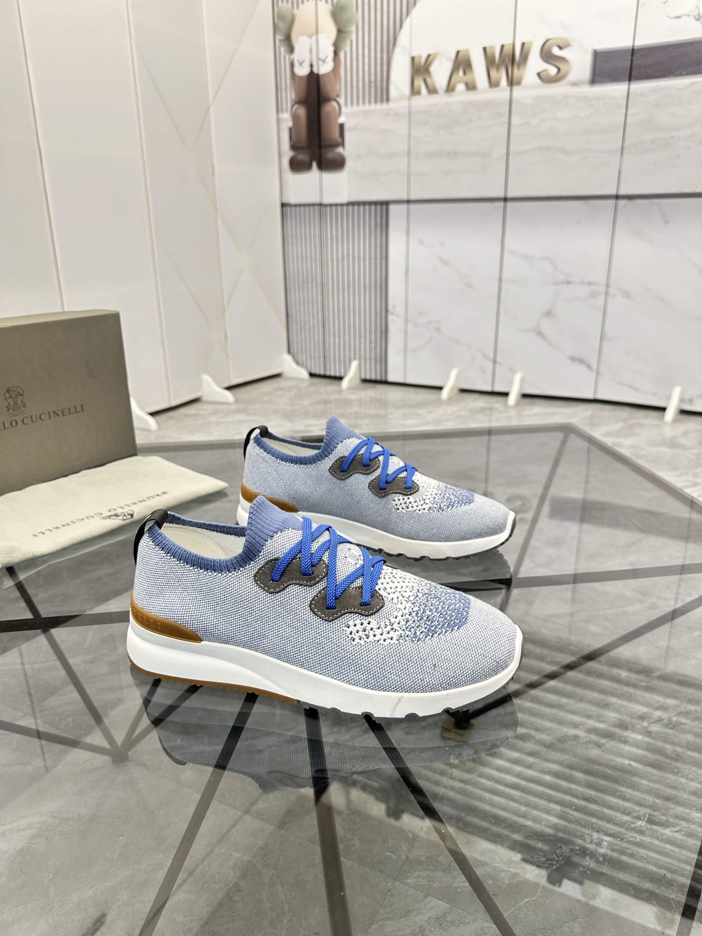 Precio de venta: P170 Marca: Brunello Cucinelli* "BC*" Low-top Casual Shoes Talla: 38-44(se puede pe
