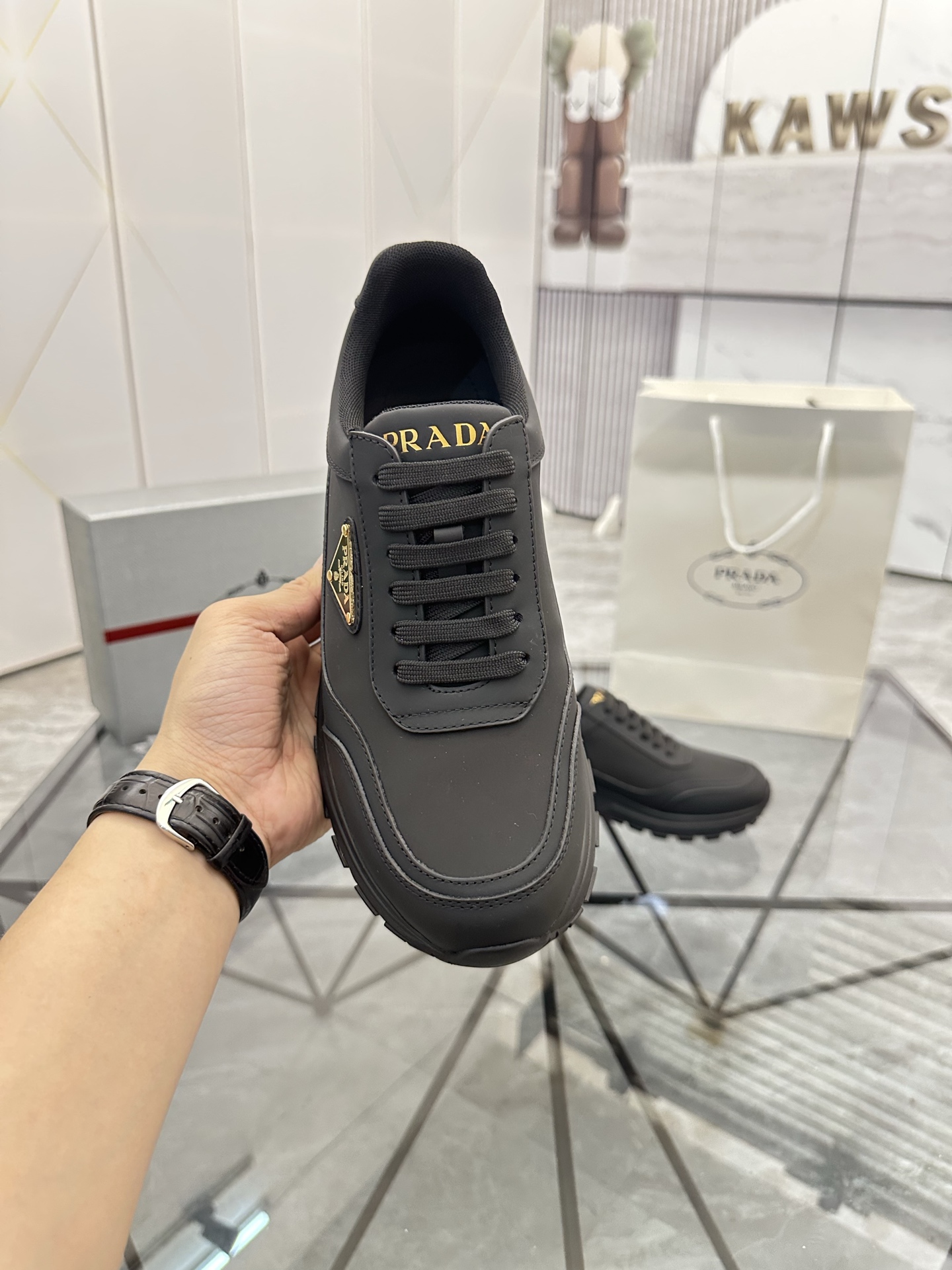 Precio de venta: P270 Artículos de alta gama y máxima calidadMarca: Prada *"Prada*" mocasines de cañ