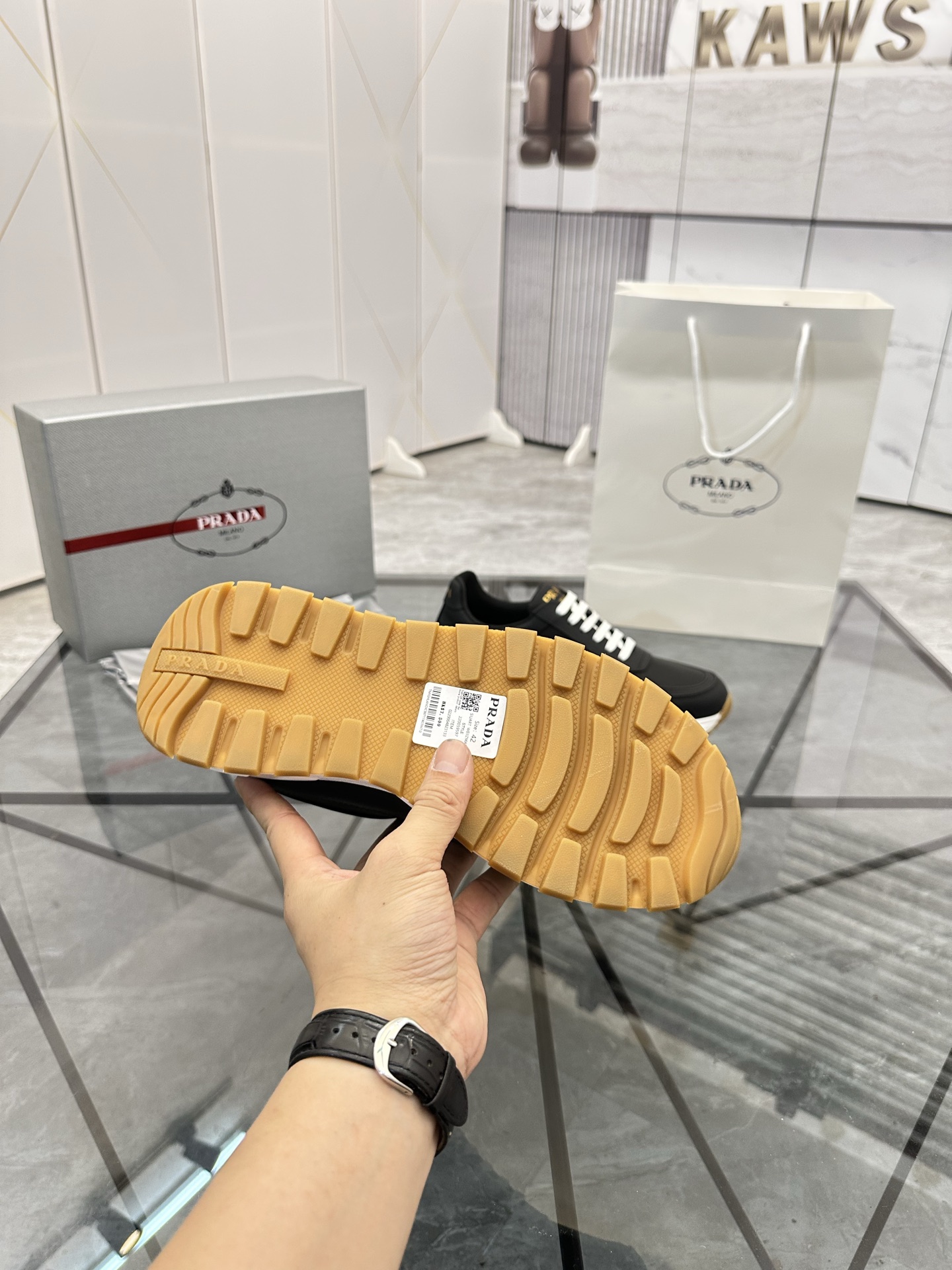 Precio de venta: P270 Artículos de alta gama y máxima calidadMarca: Prada *"Prada*" mocasines de cañ