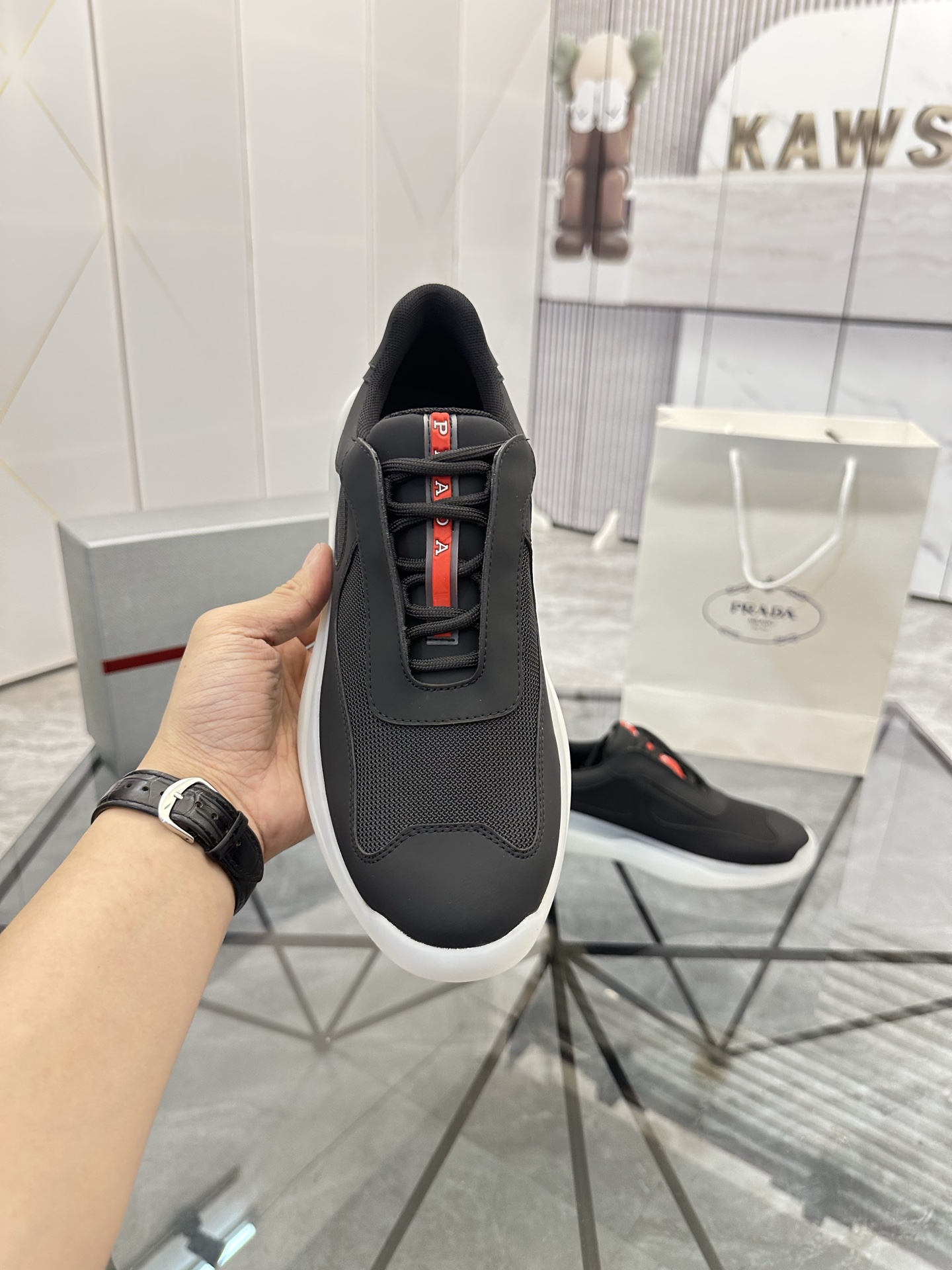 Precio de venta: P290 Artículos de alta gama y máxima calidadMarca: Prada *"Prada*" mocasines de cañ
