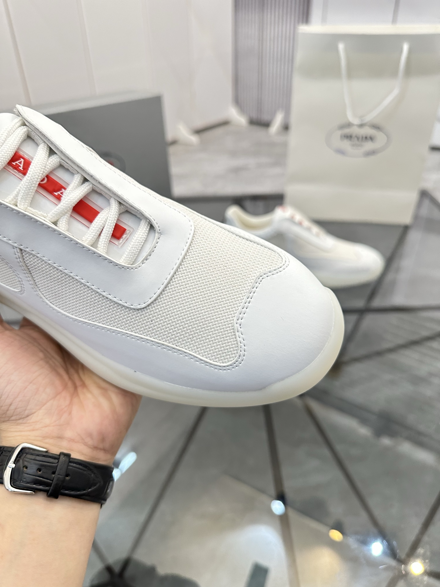 Precio de venta: P290 Artículos de alta gama y máxima calidadMarca: Prada *"Prada*" mocasines de cañ