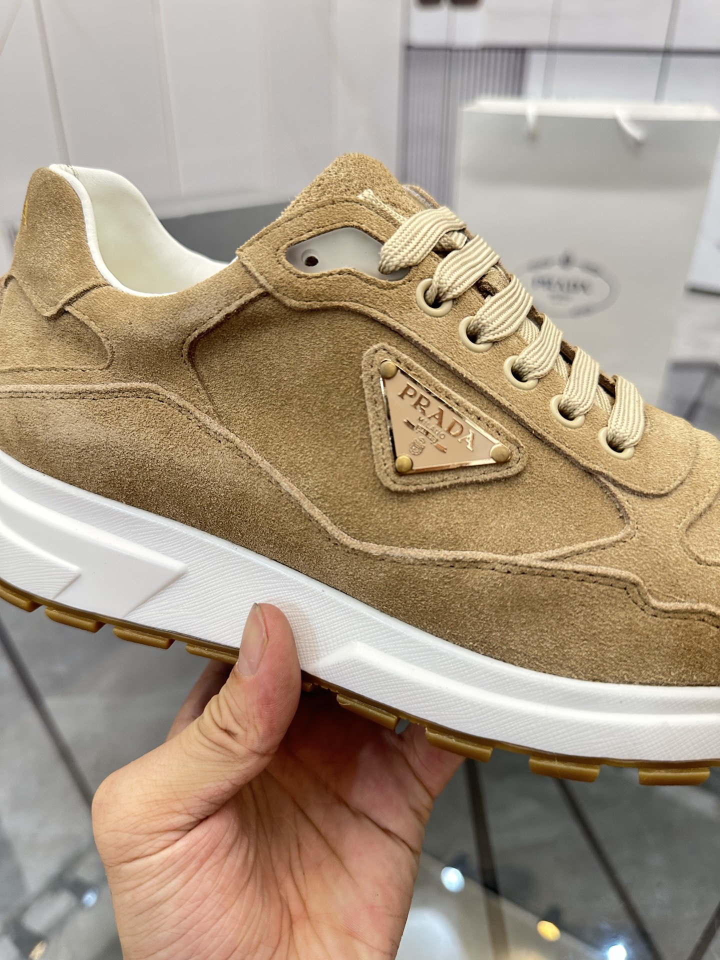 Precio de venta: P270 Artículos de alta gama y calidad superiorMarca: Prada *"Prada*" mocasines de c
