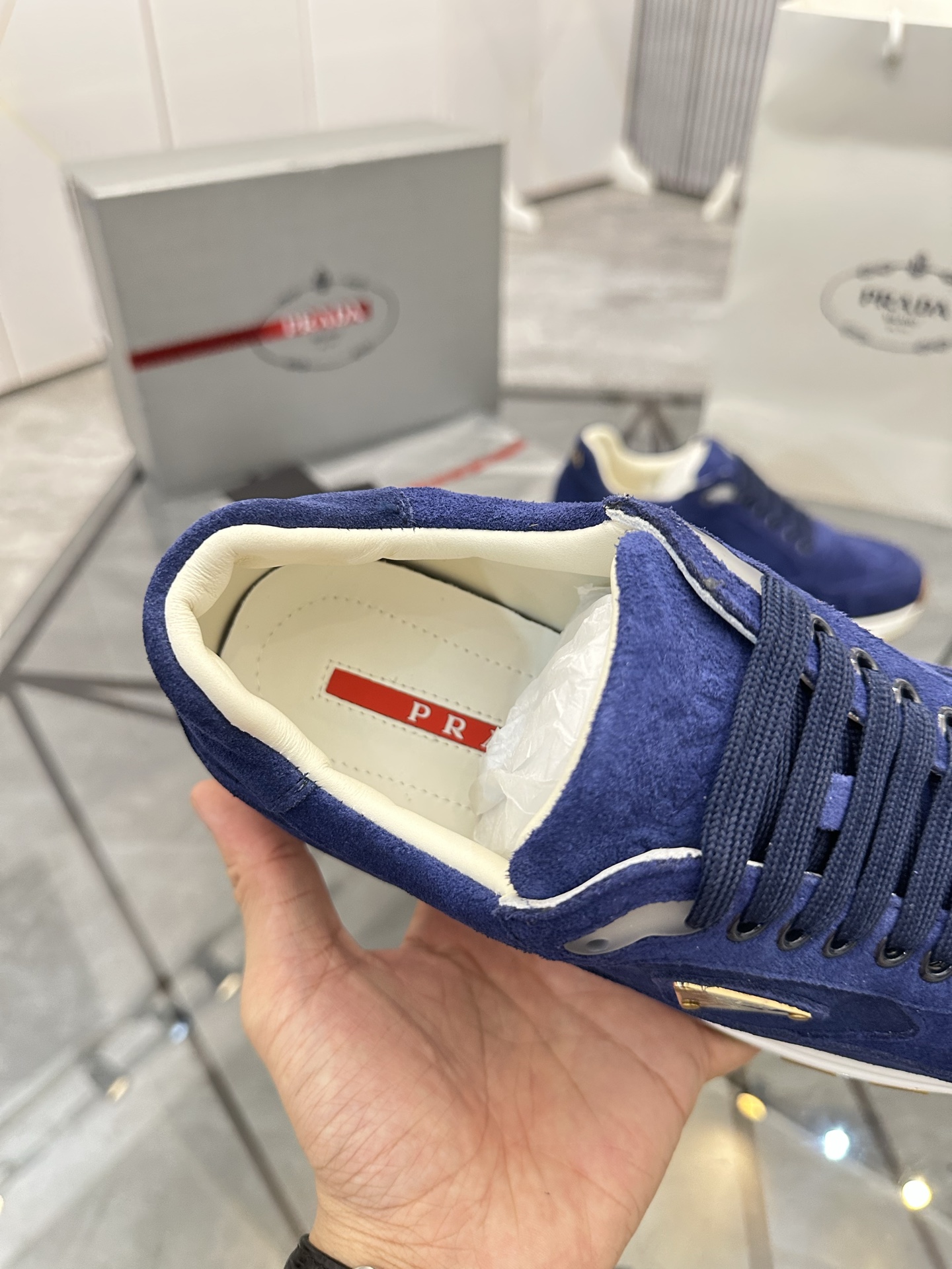Precio de venta: P270 Artículos de alta gama y calidad superiorMarca: Prada *"Prada*" mocasines de c