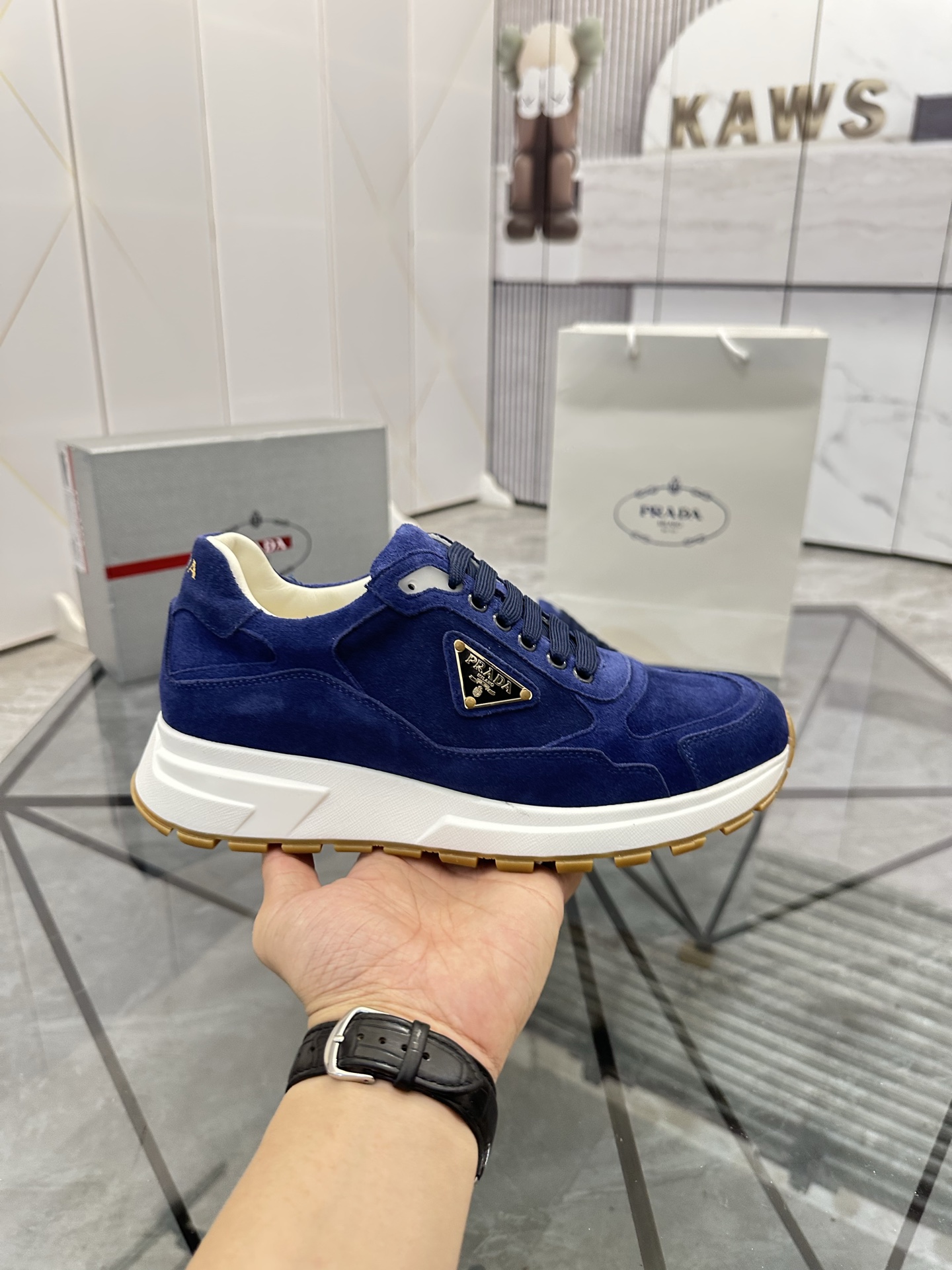 Precio de venta: P270 Artículos de alta gama y calidad superiorMarca: Prada *"Prada*" mocasines de c