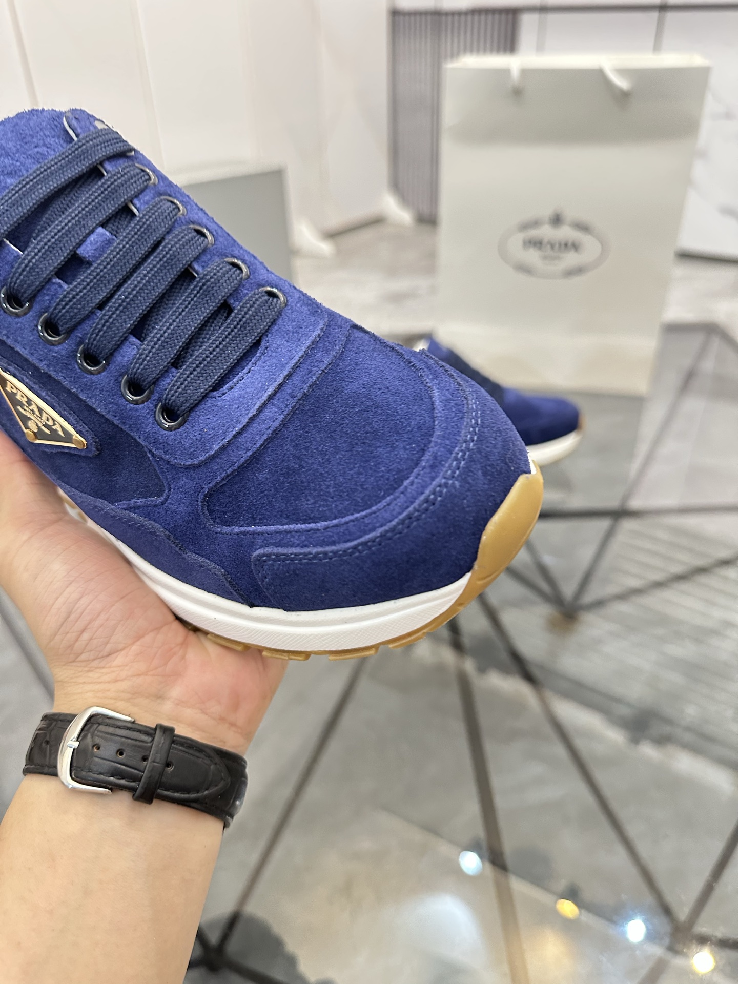Precio de venta: P270 Artículos de alta gama y calidad superiorMarca: Prada *"Prada*" mocasines de c