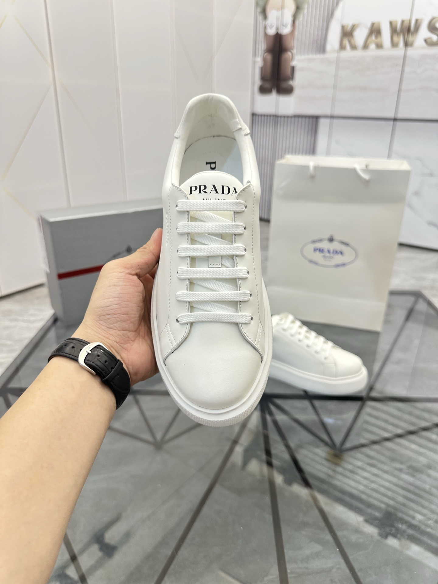 Precio de venta: P270 Artículos de alta gama y máxima calidadMarca: Prada *"Prada*" mocasines de cañ