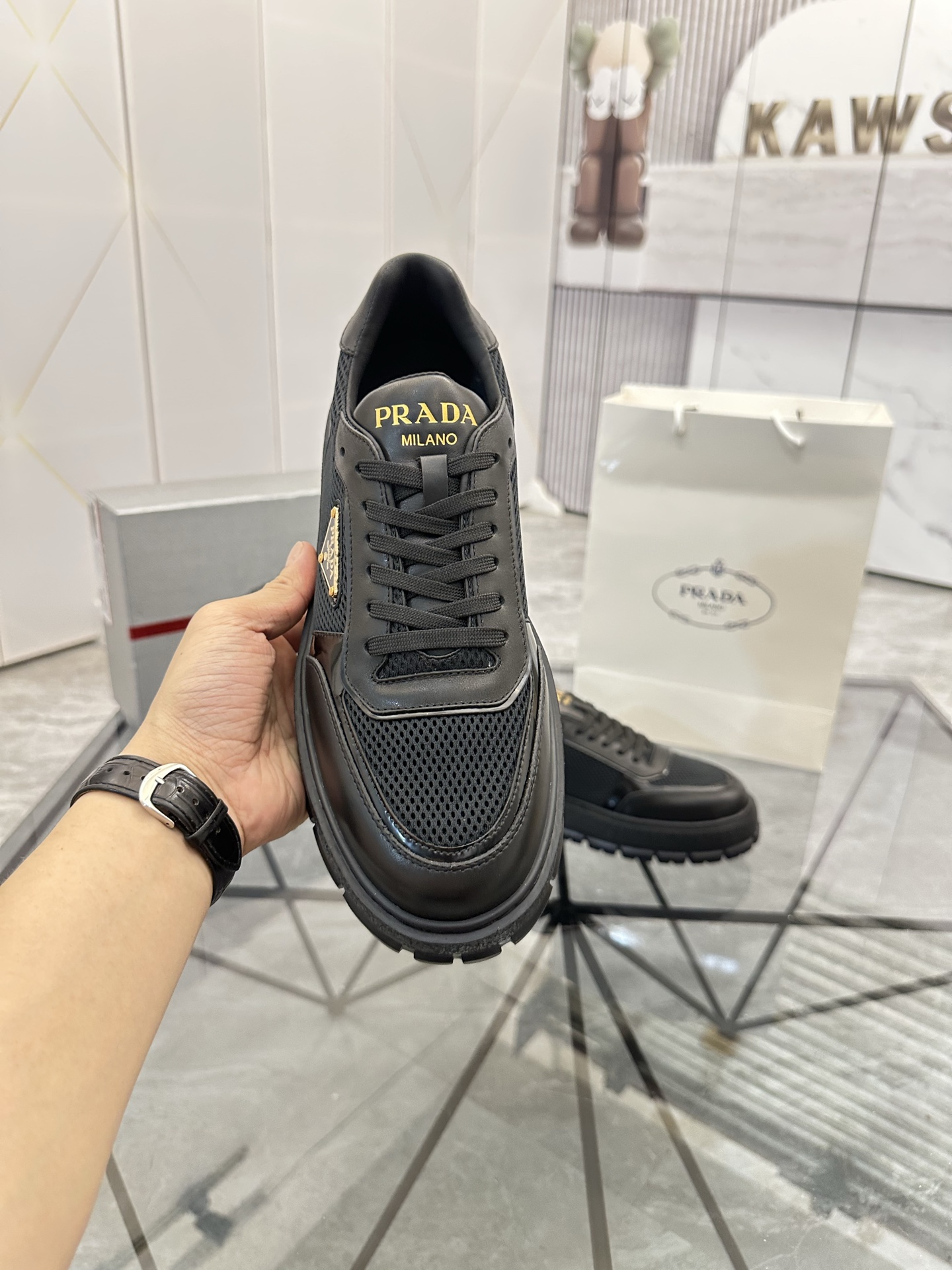 Precio de venta: P290 Artículos de alta gama y máxima calidadMarca: Prada *"Prada*" mocasines de cañ