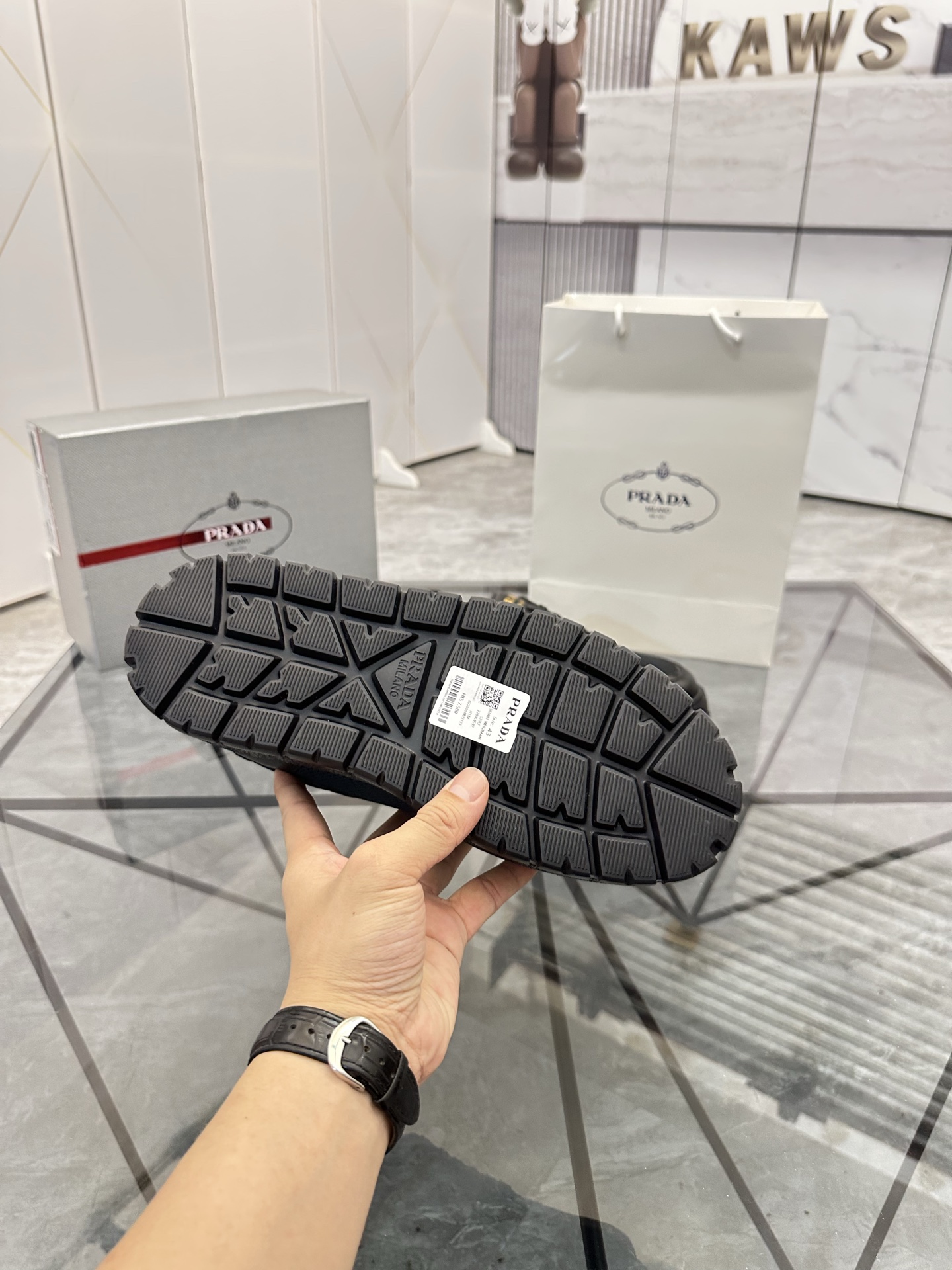 Precio de venta: P290 Artículos de alta gama y máxima calidadMarca: Prada *"Prada*" mocasines de cañ