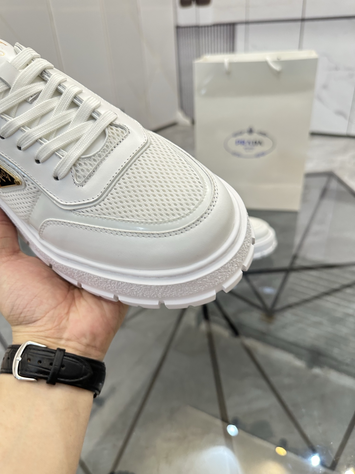 Precio de venta: P290 Artículos de alta gama y máxima calidadMarca: Prada *"Prada*" mocasines de cañ