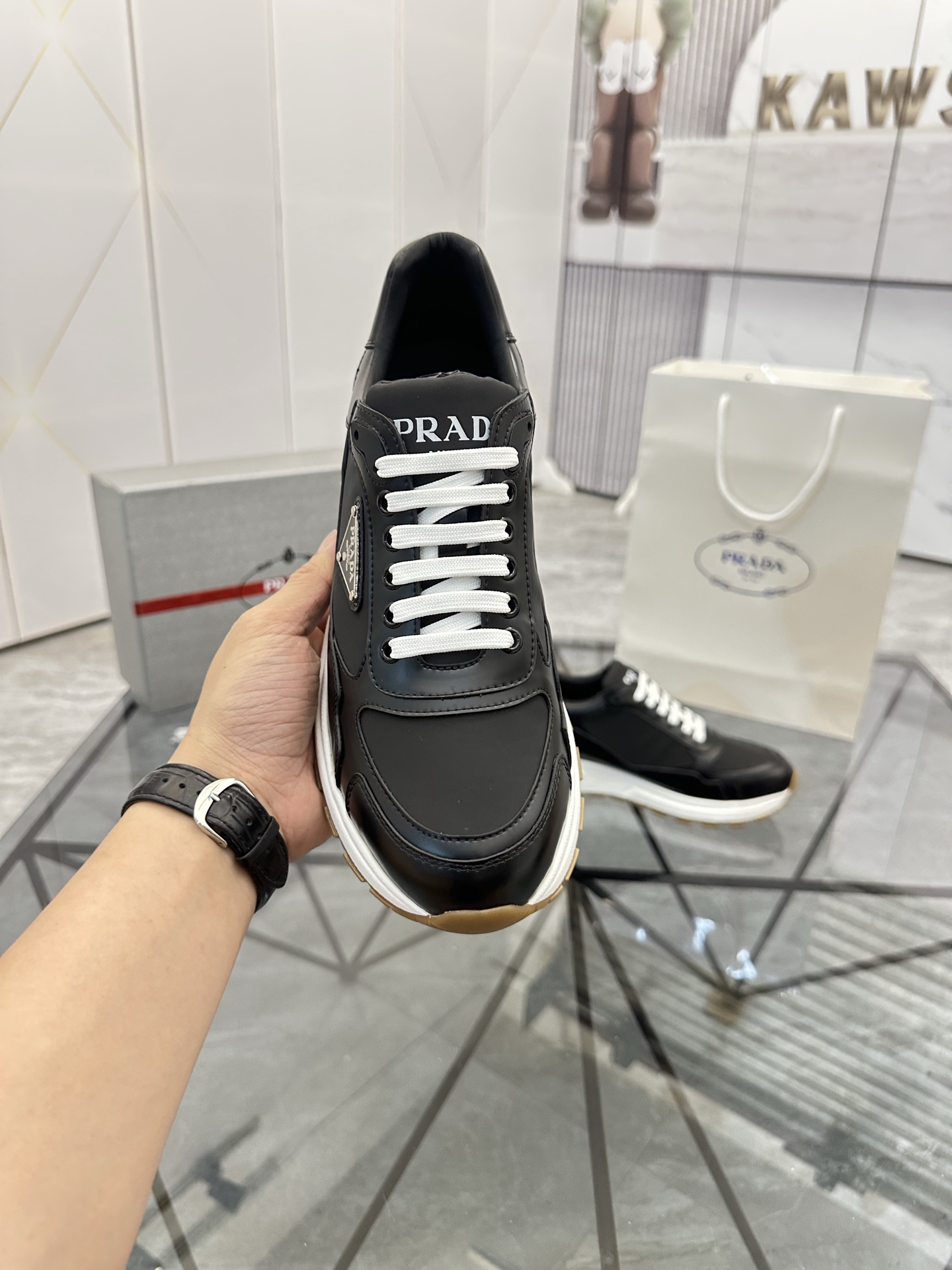 Precio de venta: P270 Artículos de alta gama y máxima calidadMarca: Prada *"Prada*" mocasines de cañ