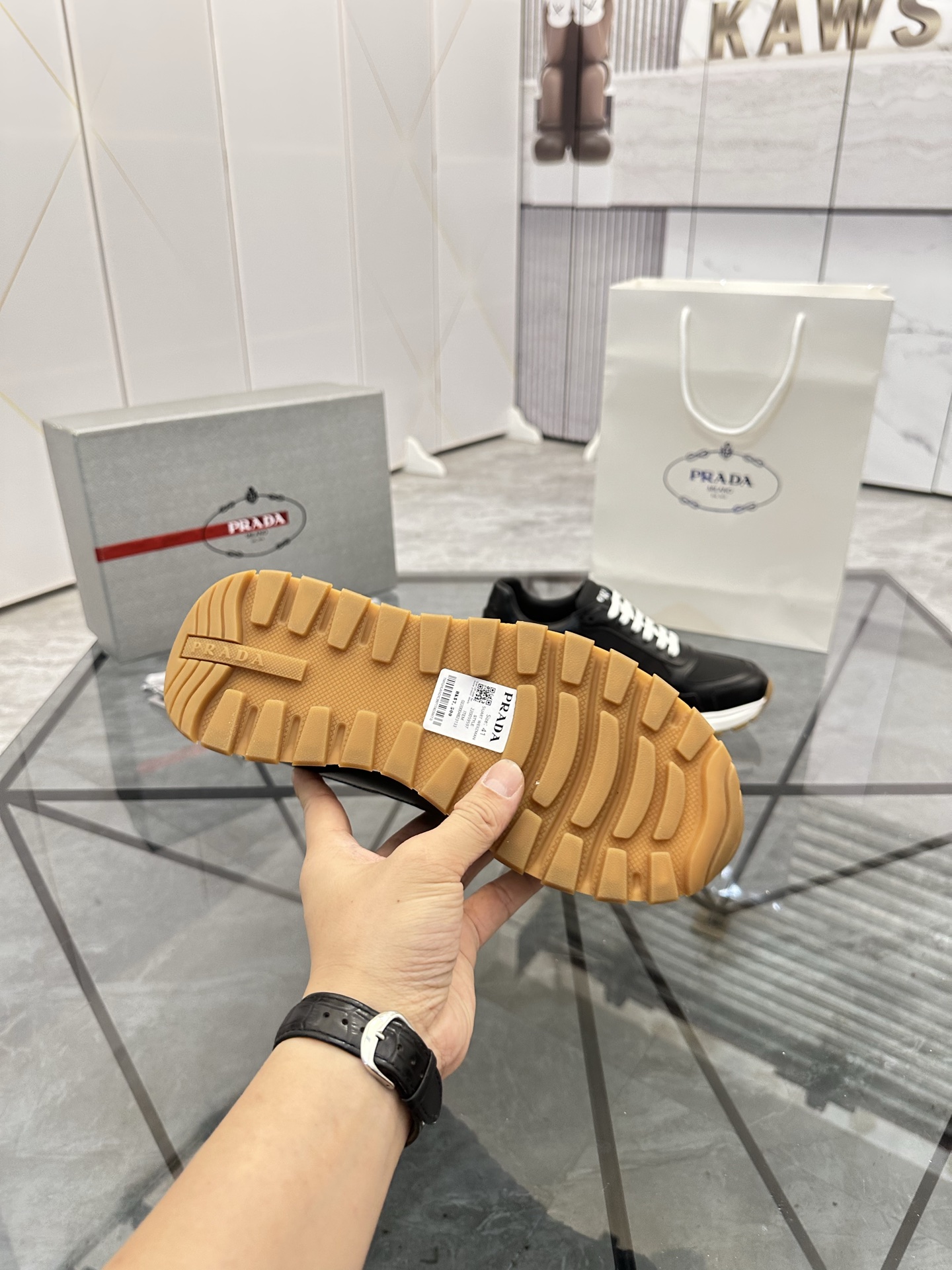 Precio de venta: P270 Artículos de alta gama y máxima calidadMarca: Prada *"Prada*" mocasines de cañ