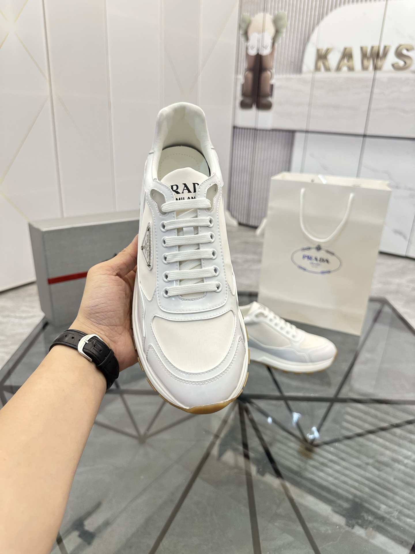 Precio de venta: P270 Artículos de alta gama y máxima calidadMarca: Prada *"Prada*" mocasines de cañ