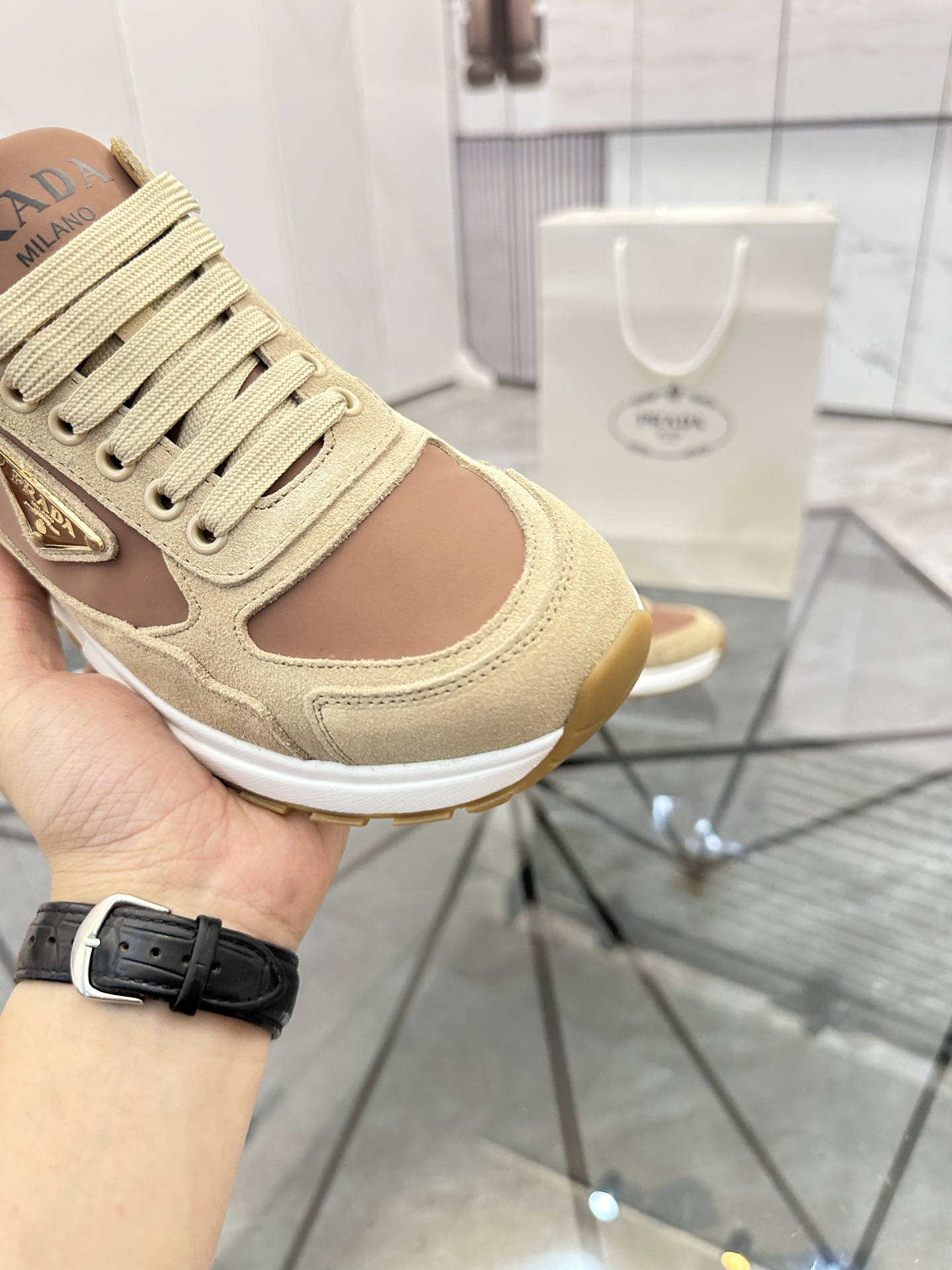 Precio de venta: P270 Artículos de alta gama y máxima calidadMarca: Prada *"Prada*" mocasines de cañ