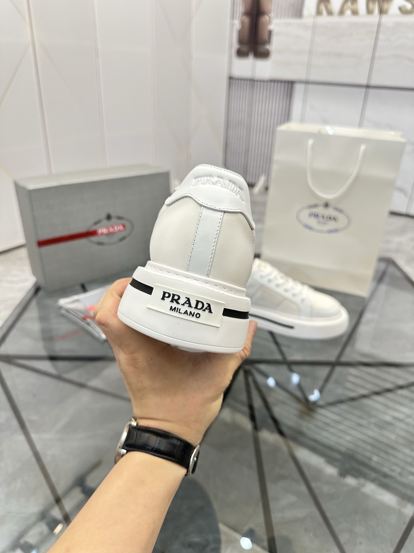 Precio de venta: P270 Artículos de alta gama y máxima calidadMarca: Prada *"Prada*" mocasines de cañ