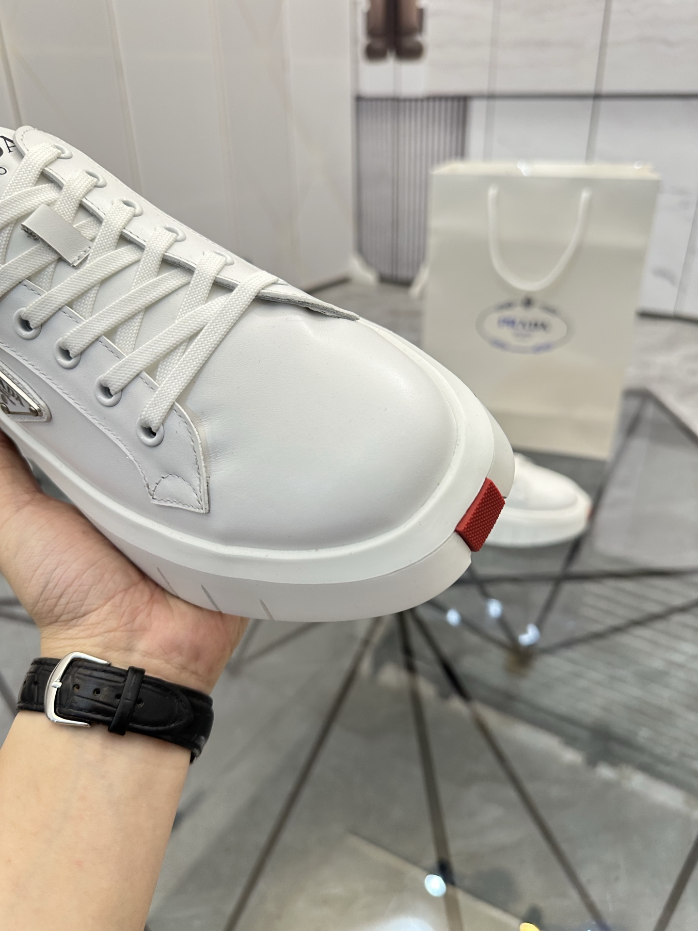 Precio de venta: P270 Artículos de alta gama y máxima calidadMarca: Prada *"Prada*" mocasines de cañ