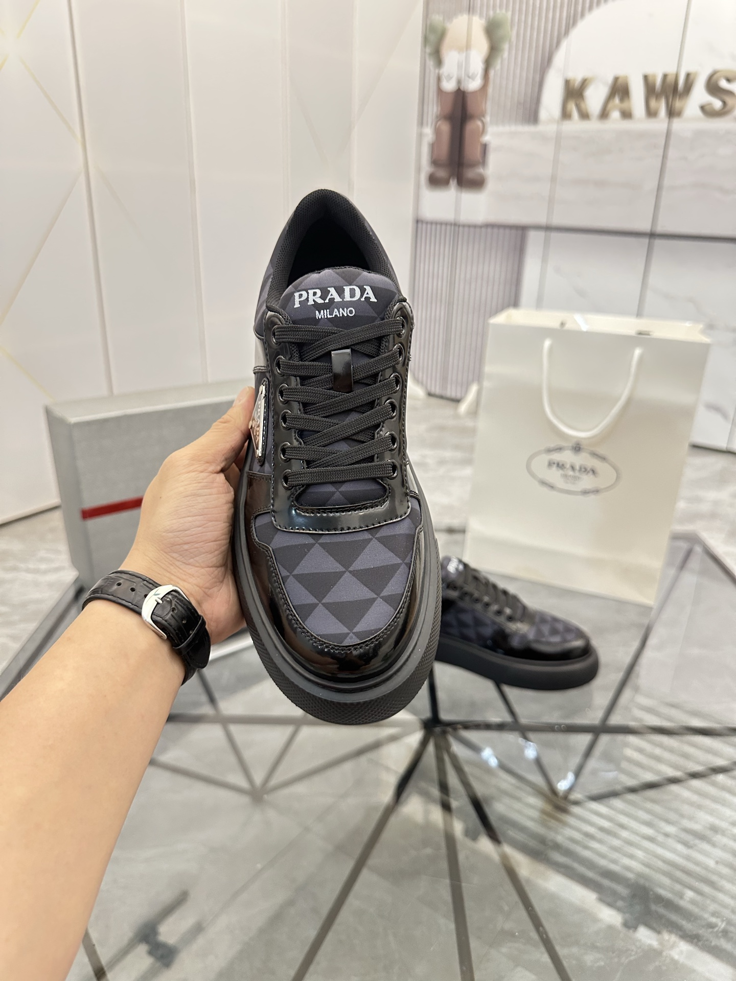 Precio de venta: P270 Calidad superior de gama altaMarca: Prada *"Prada*" mocasines de caña bajaTall