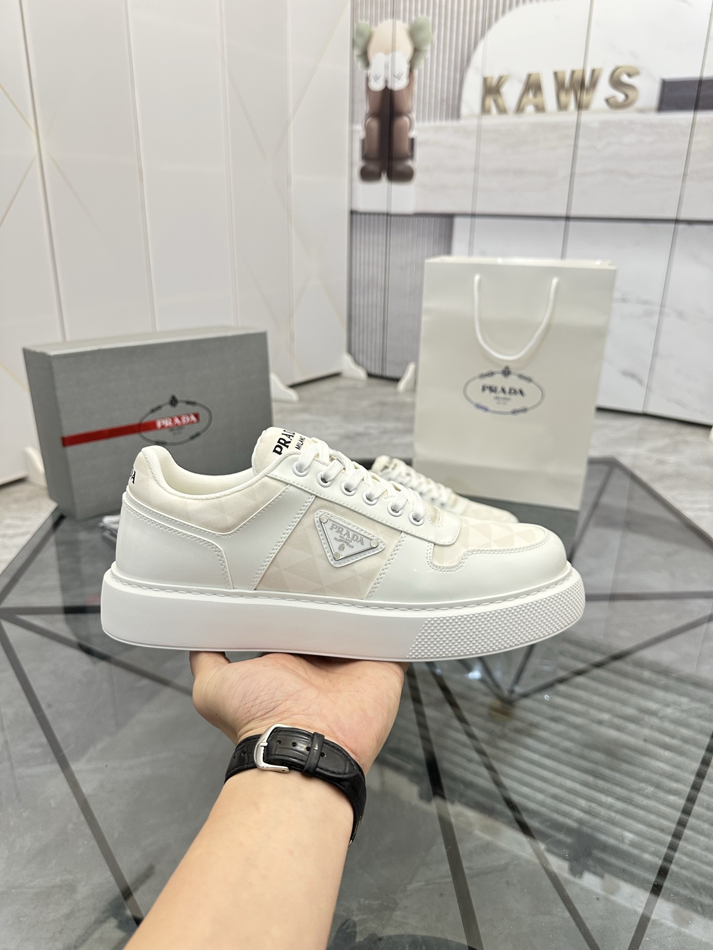 Precio de venta: P270 Calidad superior de gama altaMarca: Prada *"Prada*" mocasines de caña bajaTall