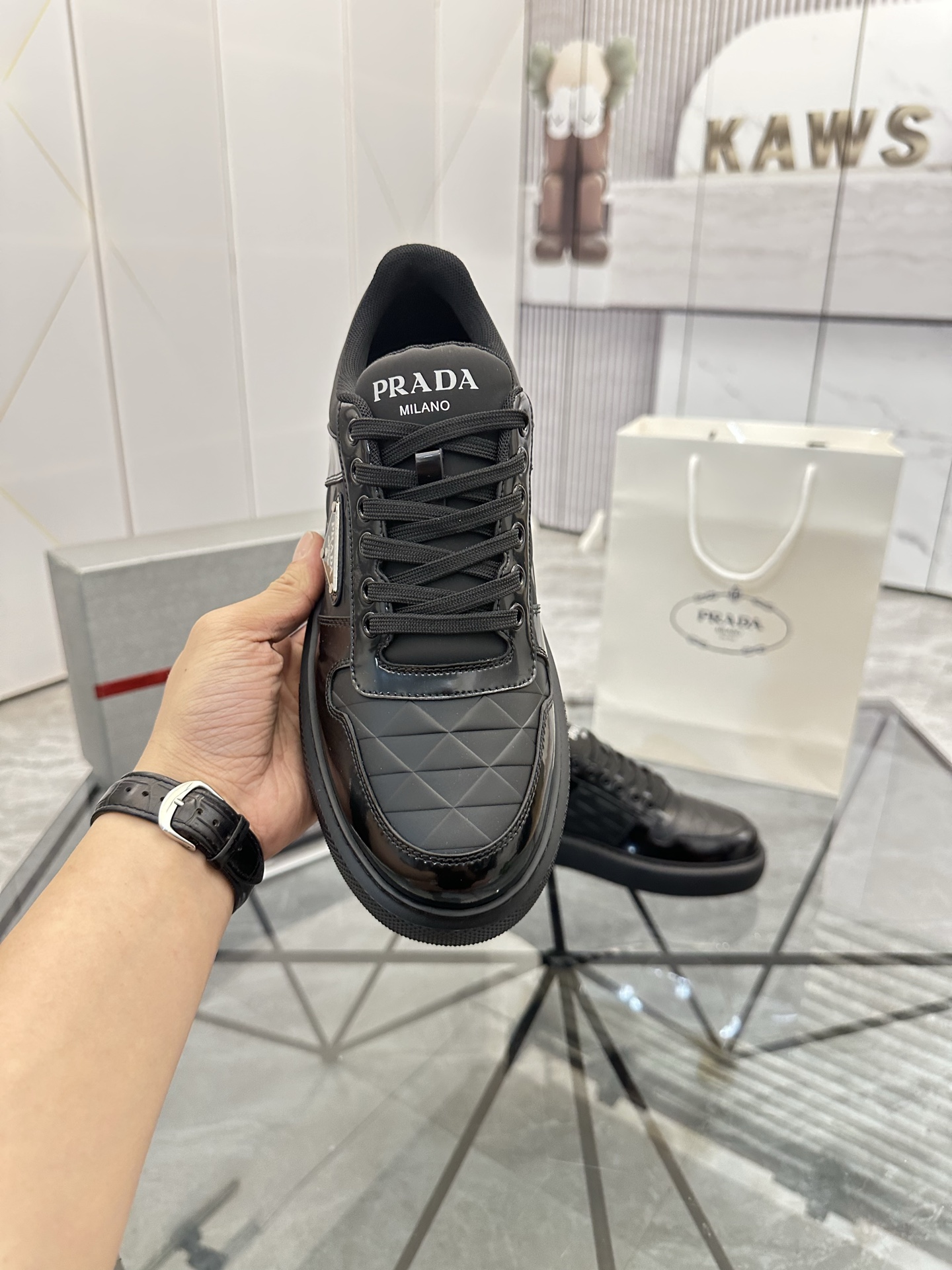 Precio de venta: P270 Calidad superior de gama altaMarca: Prada *"Prada*" mocasines de caña bajaTall