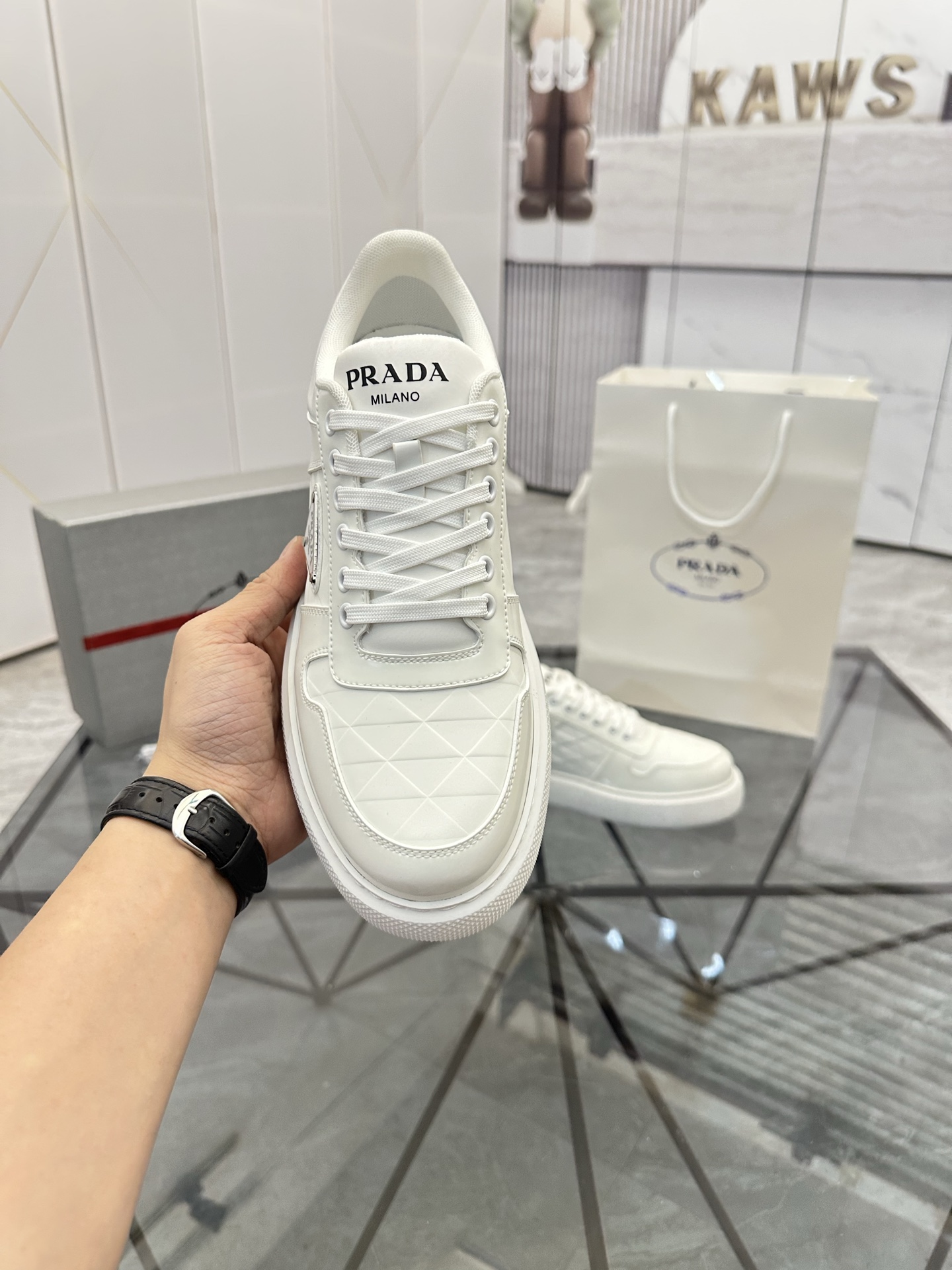 Precio de venta: P270 Calidad superior de gama altaMarca: Prada *"Prada*" mocasines de caña bajaTall