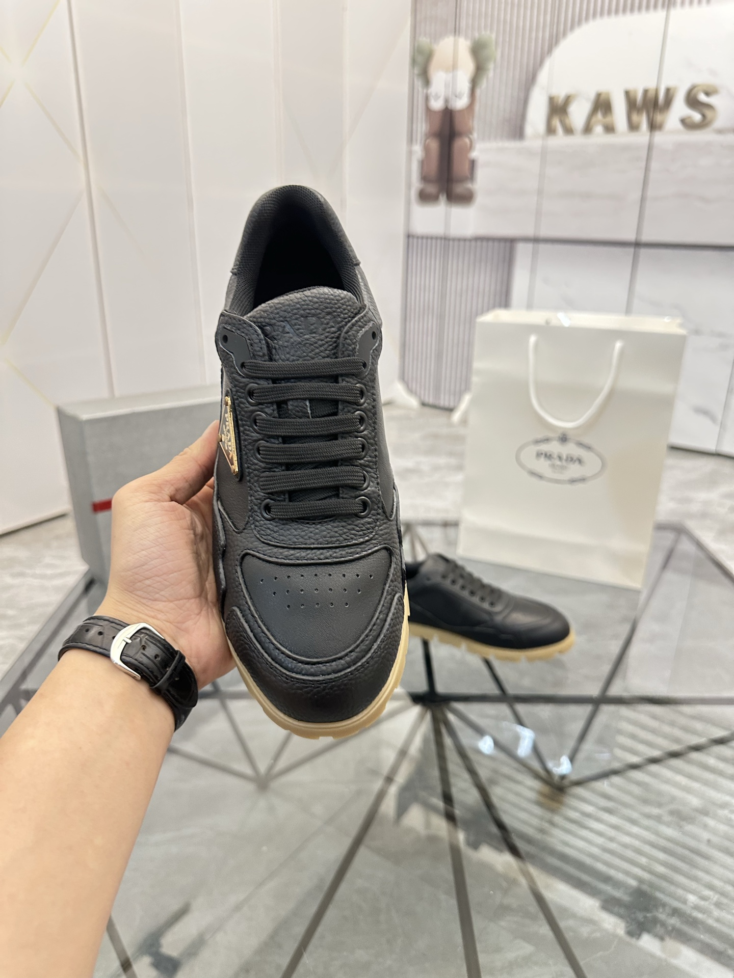 Precio de venta: P250 Calidad superior de gama altaMarca: Prada *"Prada*" mocasines de caña bajaTall