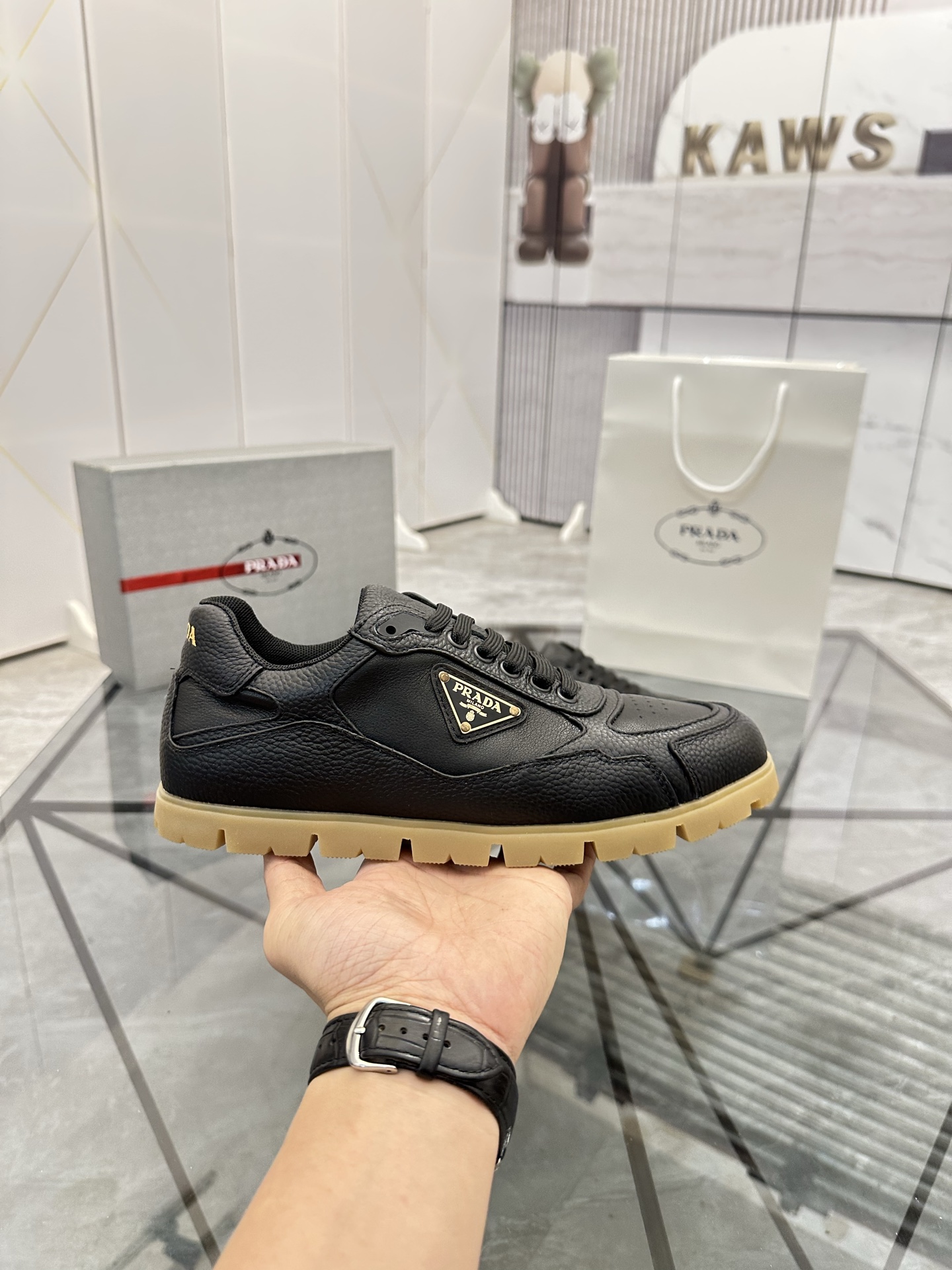Precio de venta: P250 Calidad superior de gama altaMarca: Prada *"Prada*" mocasines de caña bajaTall