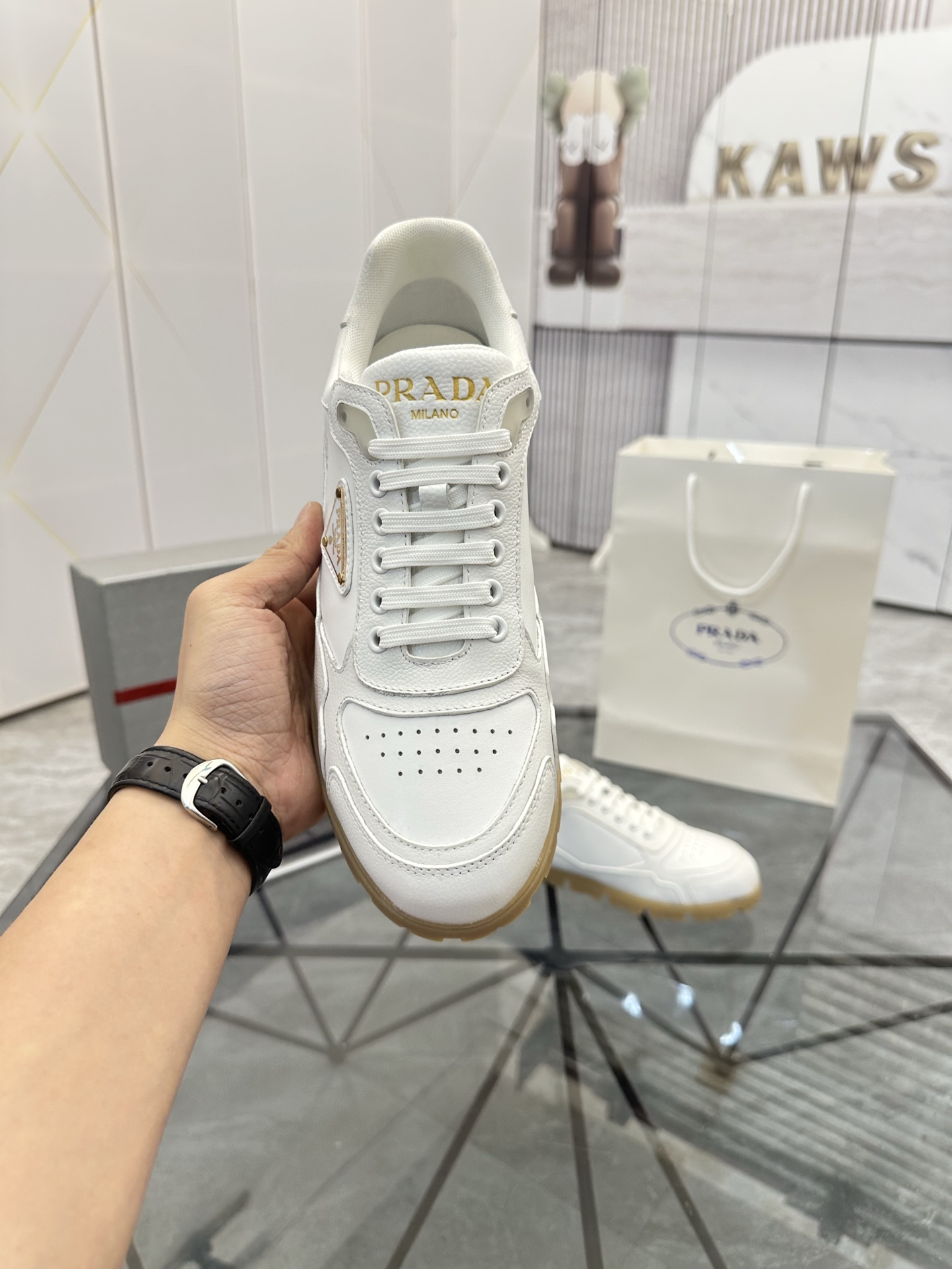 Precio de venta: P250 Calidad superior de gama altaMarca: Prada *"Prada*" mocasines de caña bajaTall