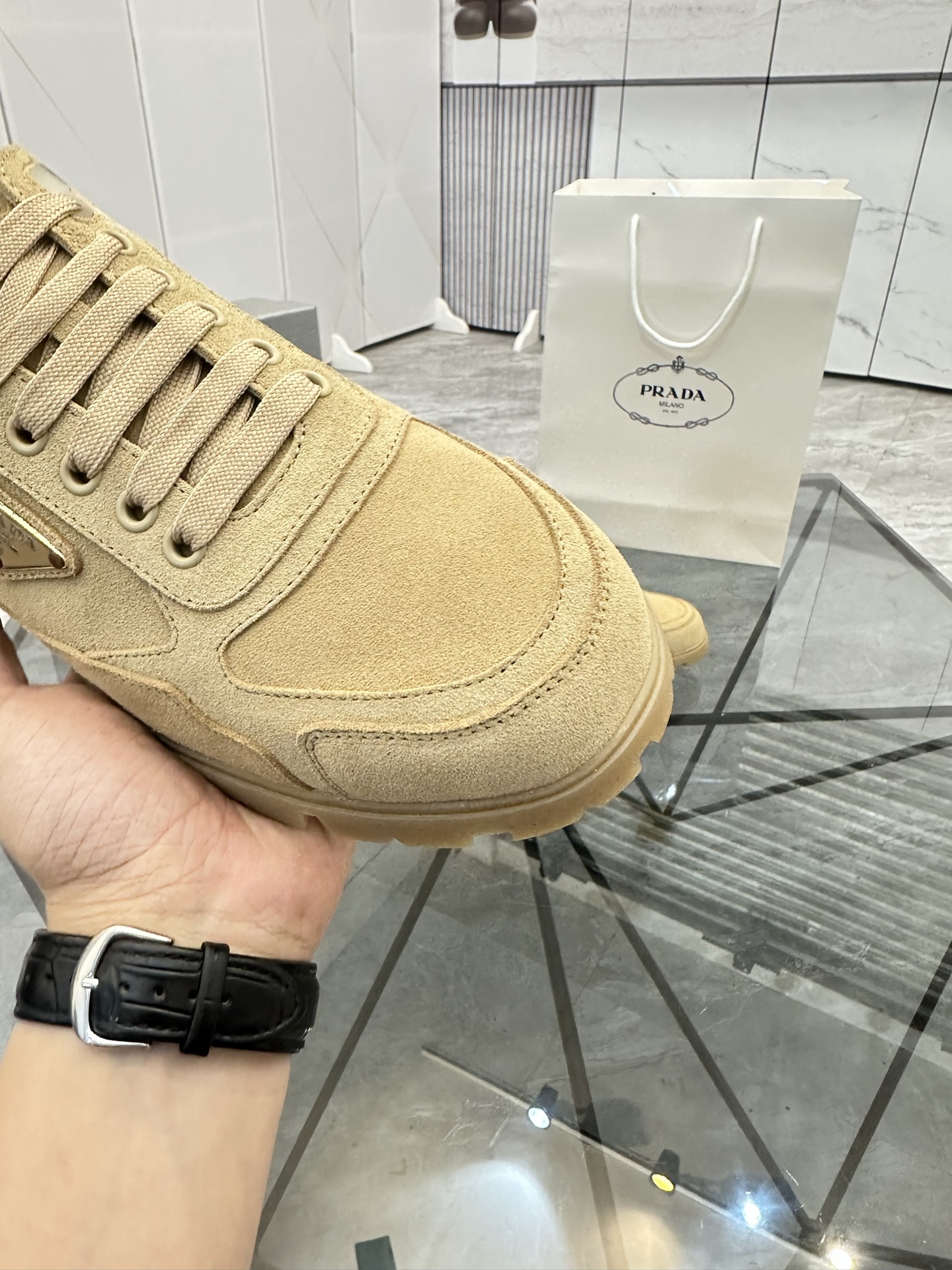 Precio de venta: P250 Calidad superior de gama altaMarca: Prada *"Prada*" mocasines de caña bajaTall