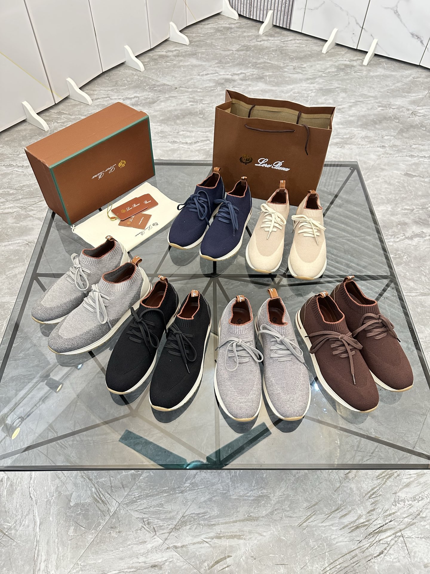 Precio de venta: P170 Juego completo de embalajeMarca: LP* "NORYUFANYA*" Low-top Casual ShoesMedida: