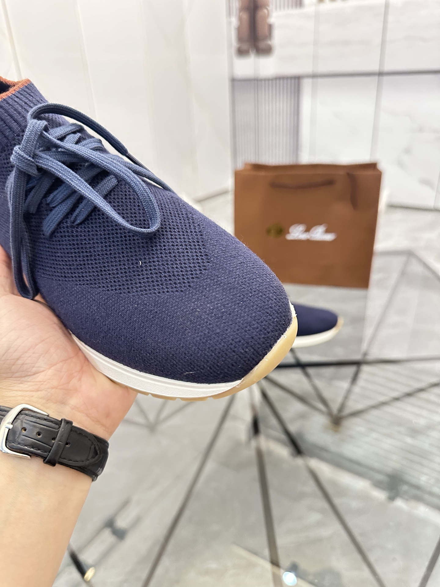 Precio de venta: P170 Juego completo de embalajeMarca: LP* "NORYUFANYA*" Low-top Casual ShoesMedida: