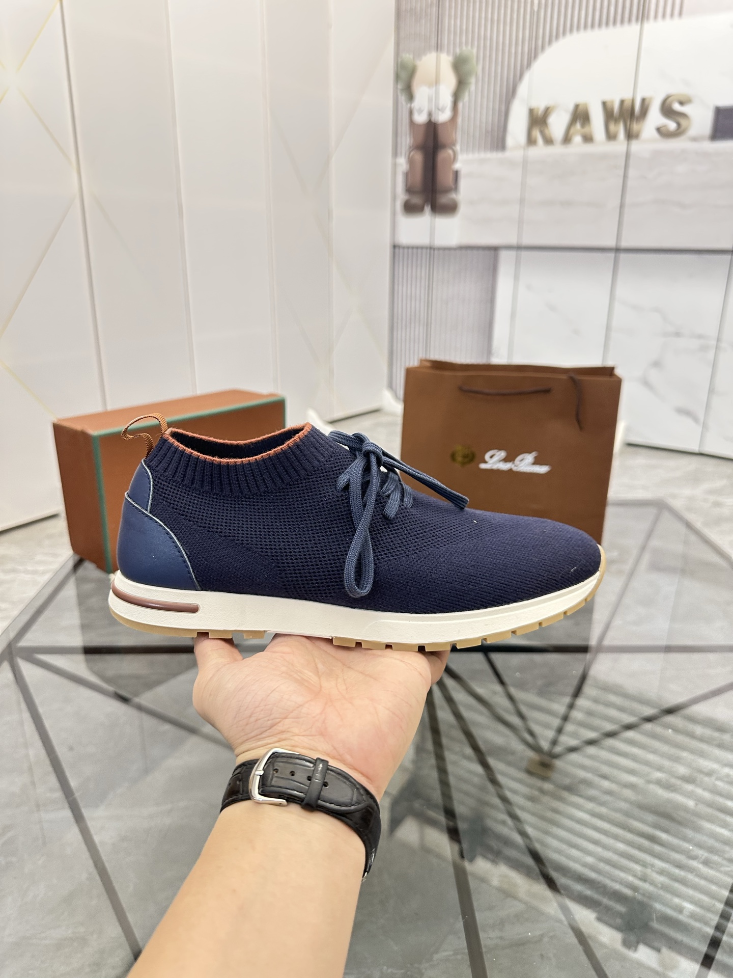 Precio de venta: P170 Juego completo de embalajeMarca: LP* "NORYUFANYA*" Low-top Casual ShoesMedida: