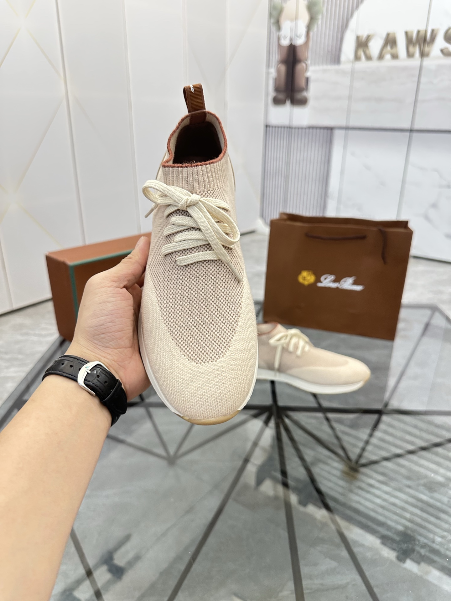 Precio de venta: P170 Juego completo de embalajeMarca: LP* "NORYUFANYA*" Low-top Casual ShoesMedida:
