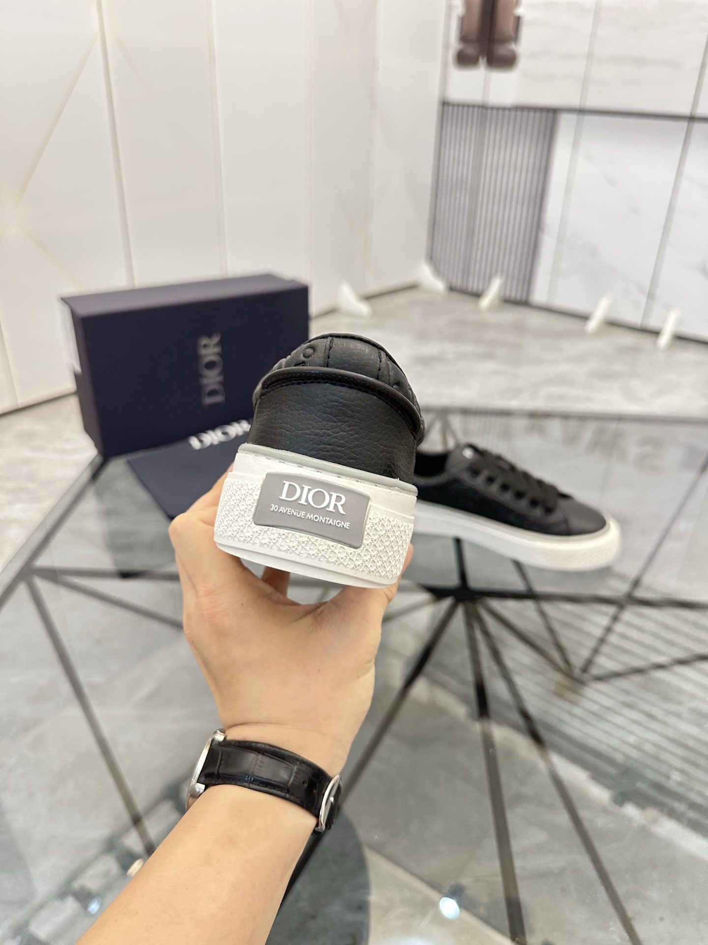 Precio de venta: P180 Juego completo de embalajeMarca: Dior* mocasines de caña bajaTalla: 38-45 (se 