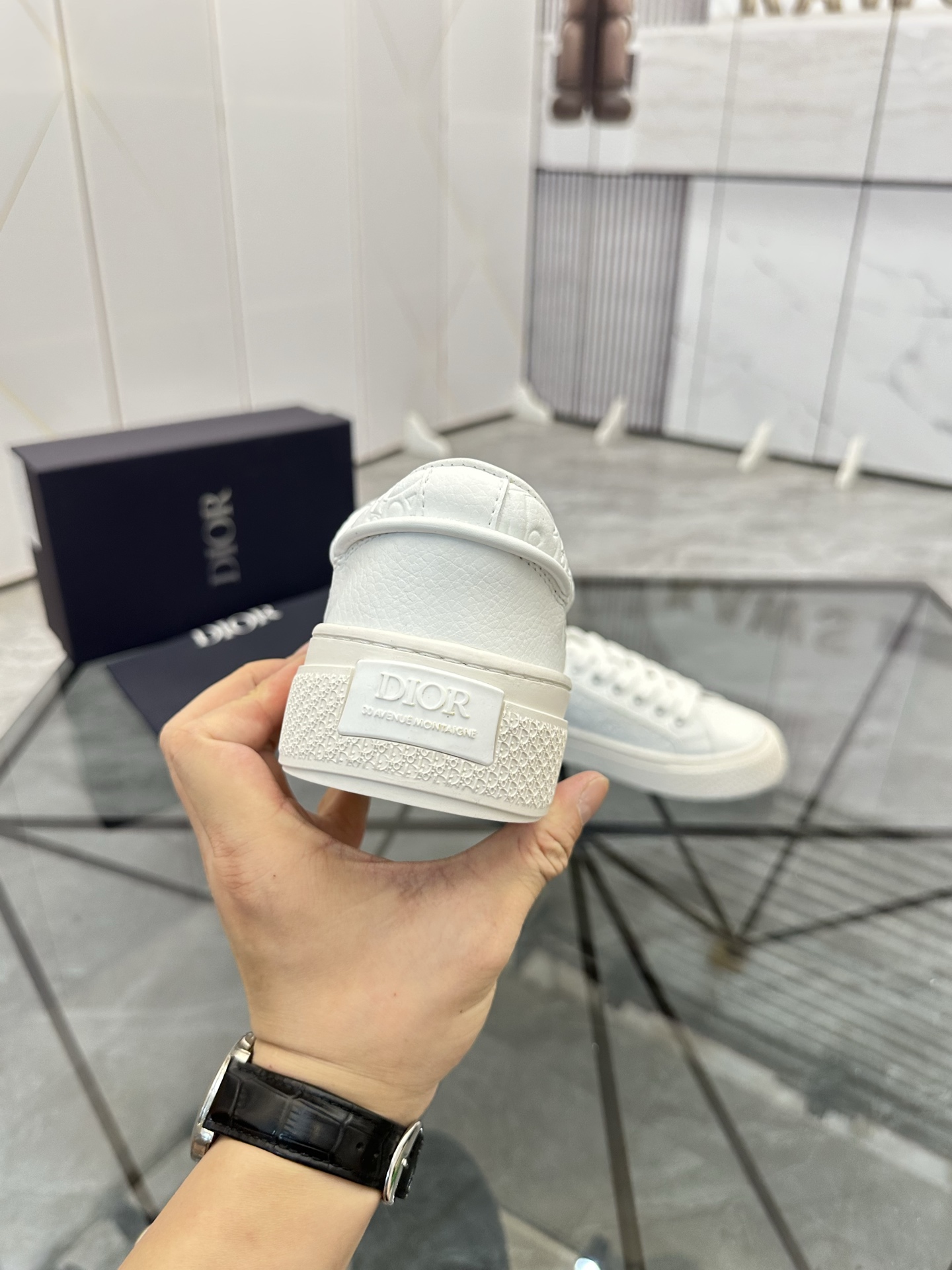 Precio de venta: P180 Juego completo de embalajeMarca: Dior* mocasines de caña bajaTalla: 38-45 (se 
