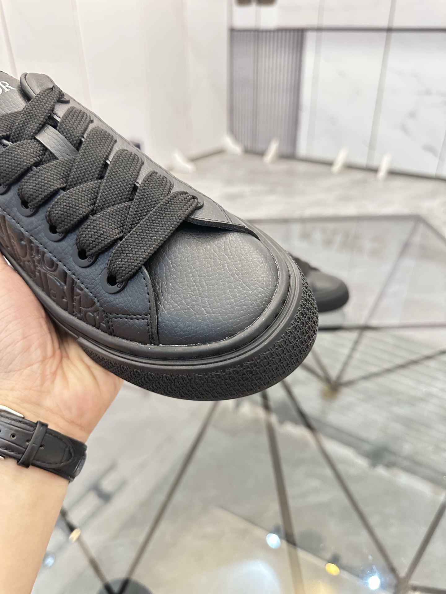 Precio de venta: P180 Juego completo de embalajeMarca: Dior* mocasines de caña bajaTalla: 38-45 (se 