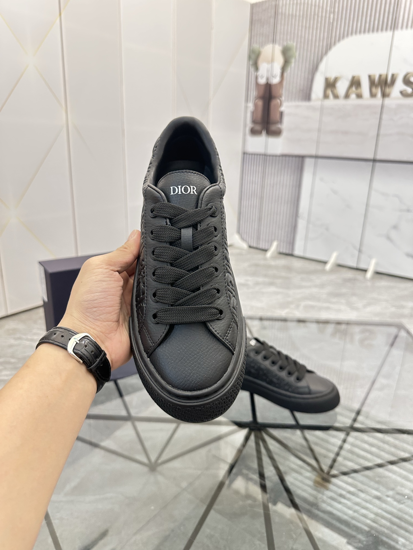 Precio de venta: P180 Juego completo de embalajeMarca: Dior* mocasines de caña bajaTalla: 38-45 (se 