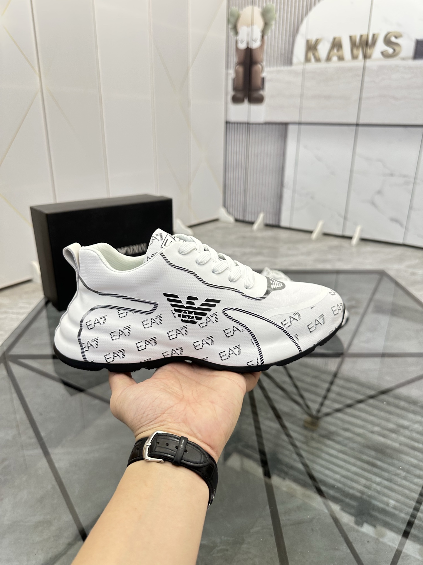 Precio de venta: P240 Marca: Armani *"Armani*" zapatillas de caña bajaTalla: 38-44(se puede personal