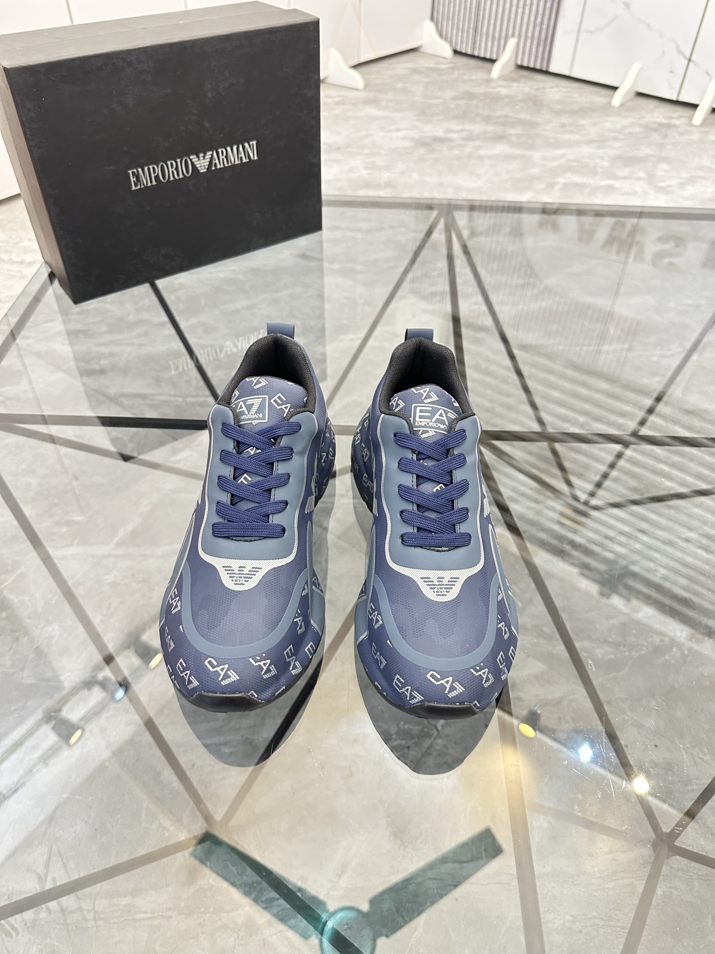 Precio de venta: P240 Marca: Armani *"Armani*" zapatillas de caña bajaTalla: 38-44(se puede personal