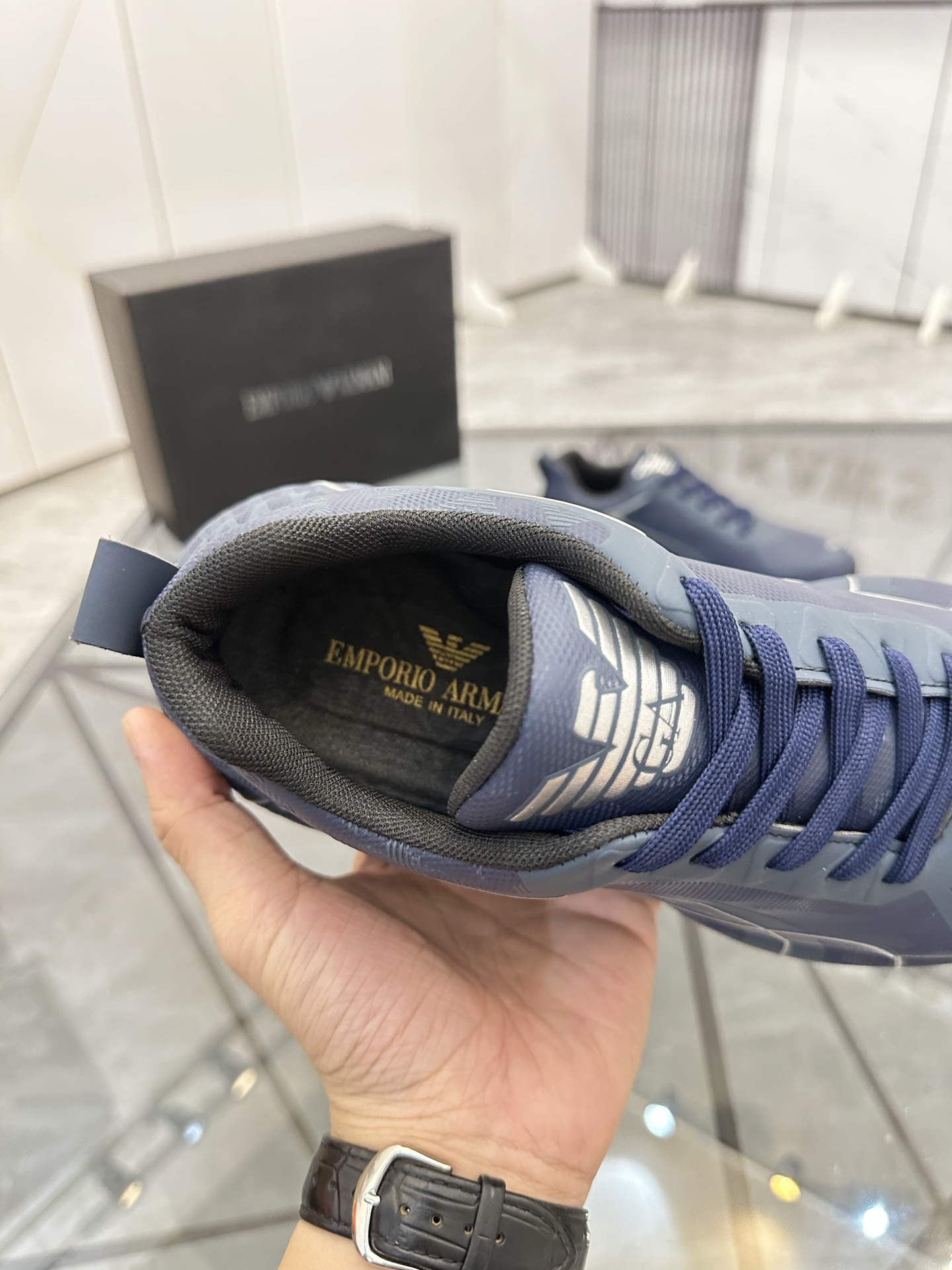 Precio de venta: P240 Marca: Armani *"Armani*" zapatillas de caña bajaTalla: 38-44(se puede personal