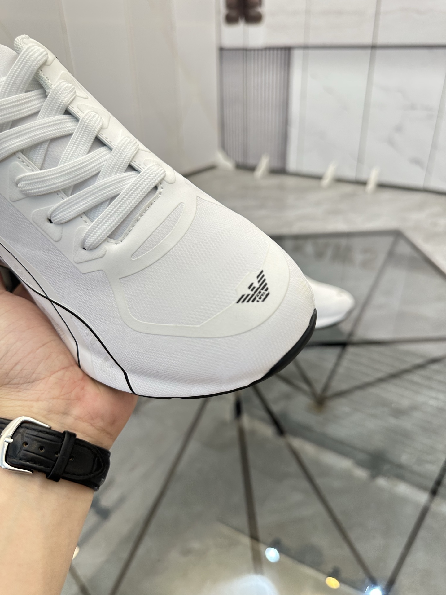 Precio de venta: P240 Marca: Armani *"Armani*" zapatillas de caña bajaTalla: 38-44(se puede personal