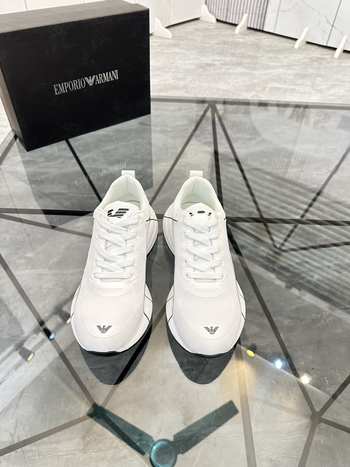Precio de venta: P240 Marca: Armani *"Armani*" zapatillas de caña bajaTalla: 38-44(se puede personal