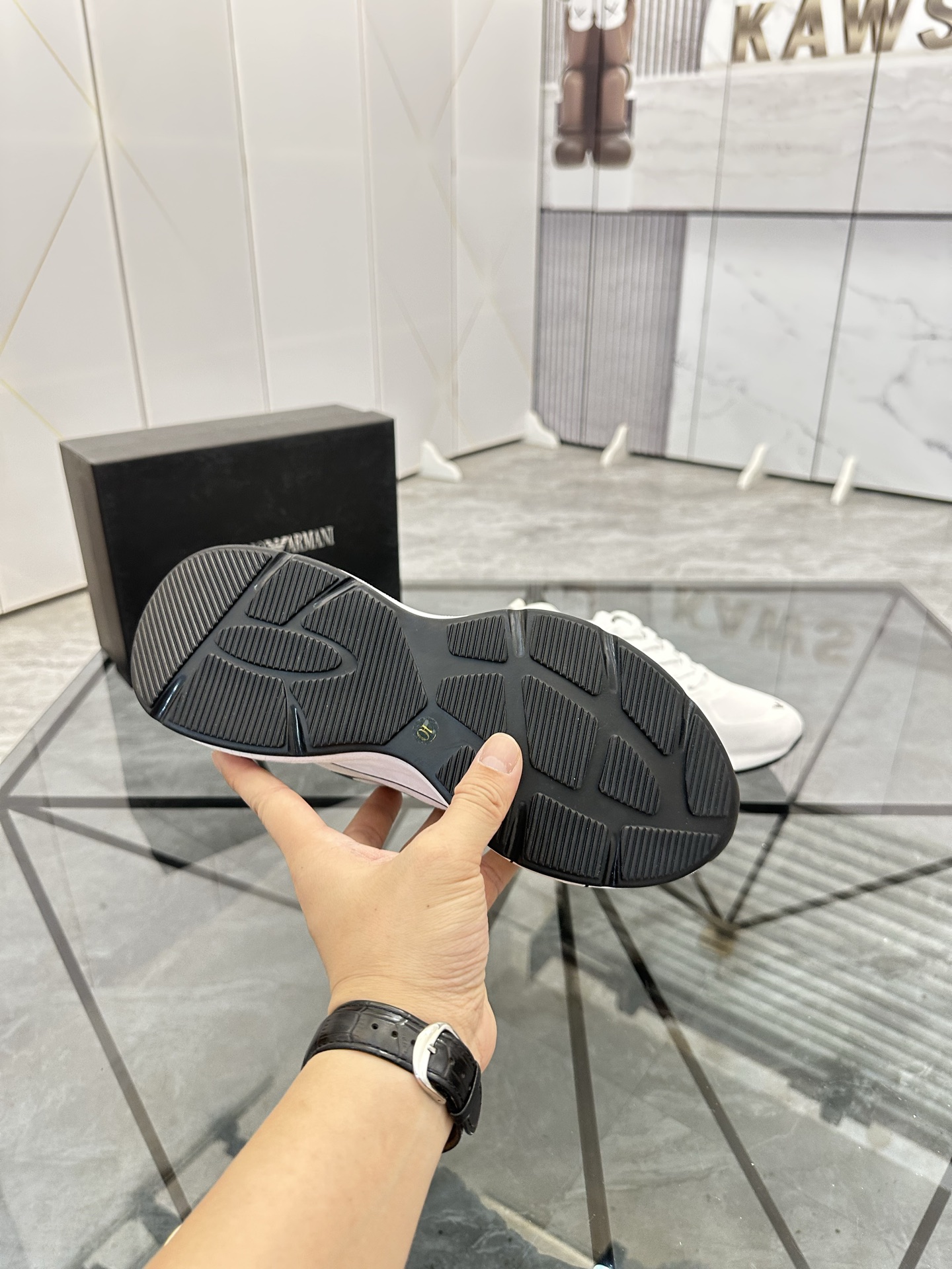 Precio de venta: P240 Marca: Armani *"Armani*" zapatillas de caña bajaTalla: 38-44(se puede personal