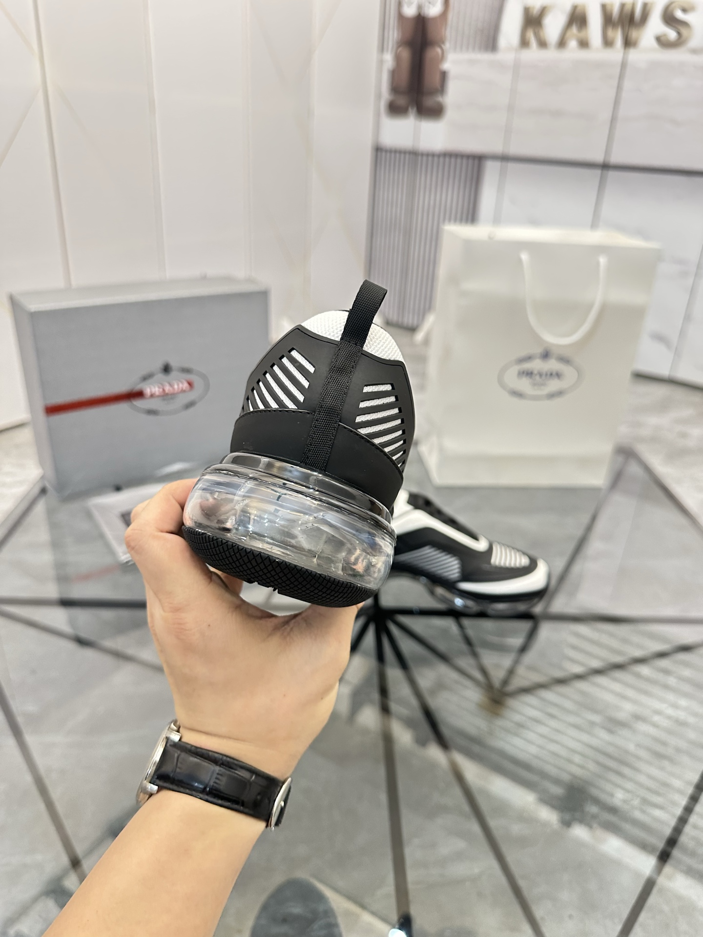 Precio de venta: P310 Calidad superior de gama altaMarca: Prada *"Prada*" mocasines de caña bajaTall