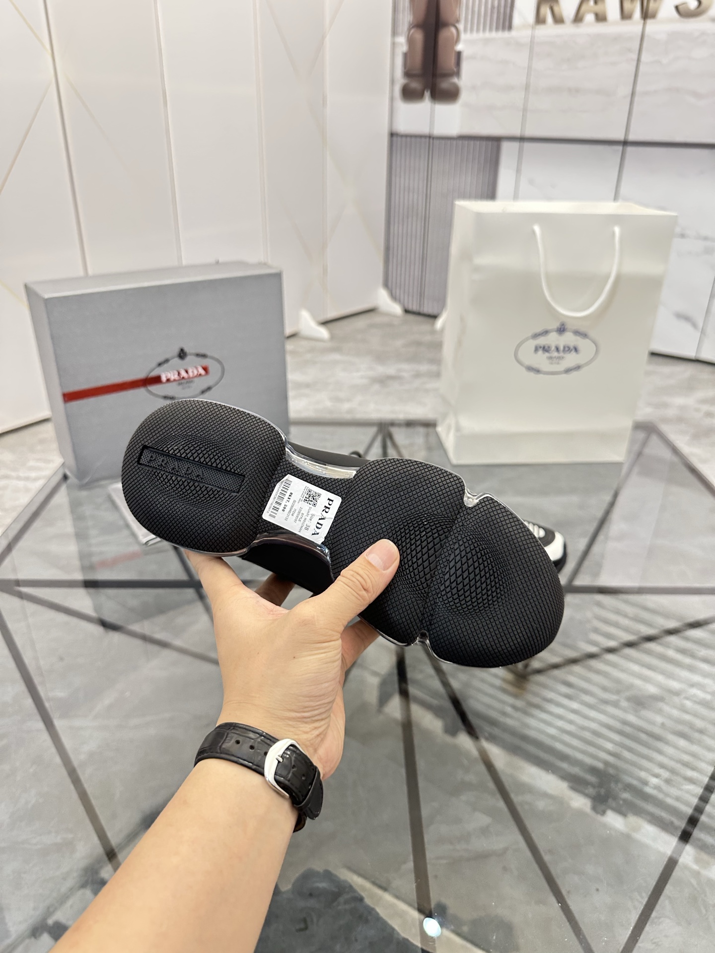 Precio de venta: P310 Calidad superior de gama altaMarca: Prada *"Prada*" mocasines de caña bajaTall